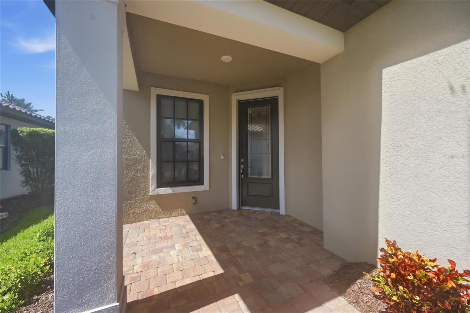 Single Family Residence at 6713 ALSTEAD CIR, BRADENTON, photo 8 of 65