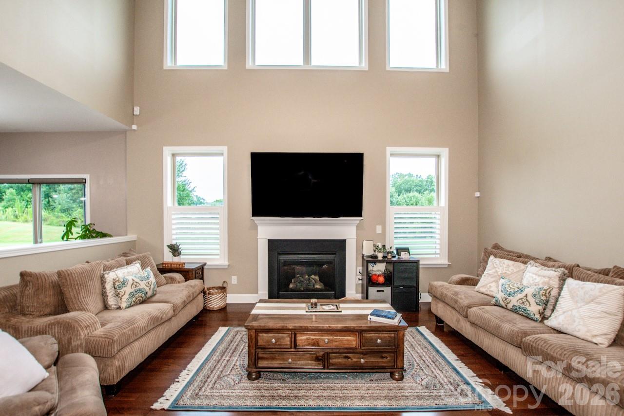 So much light - 130 Eagles Landing Drive, Mooresville