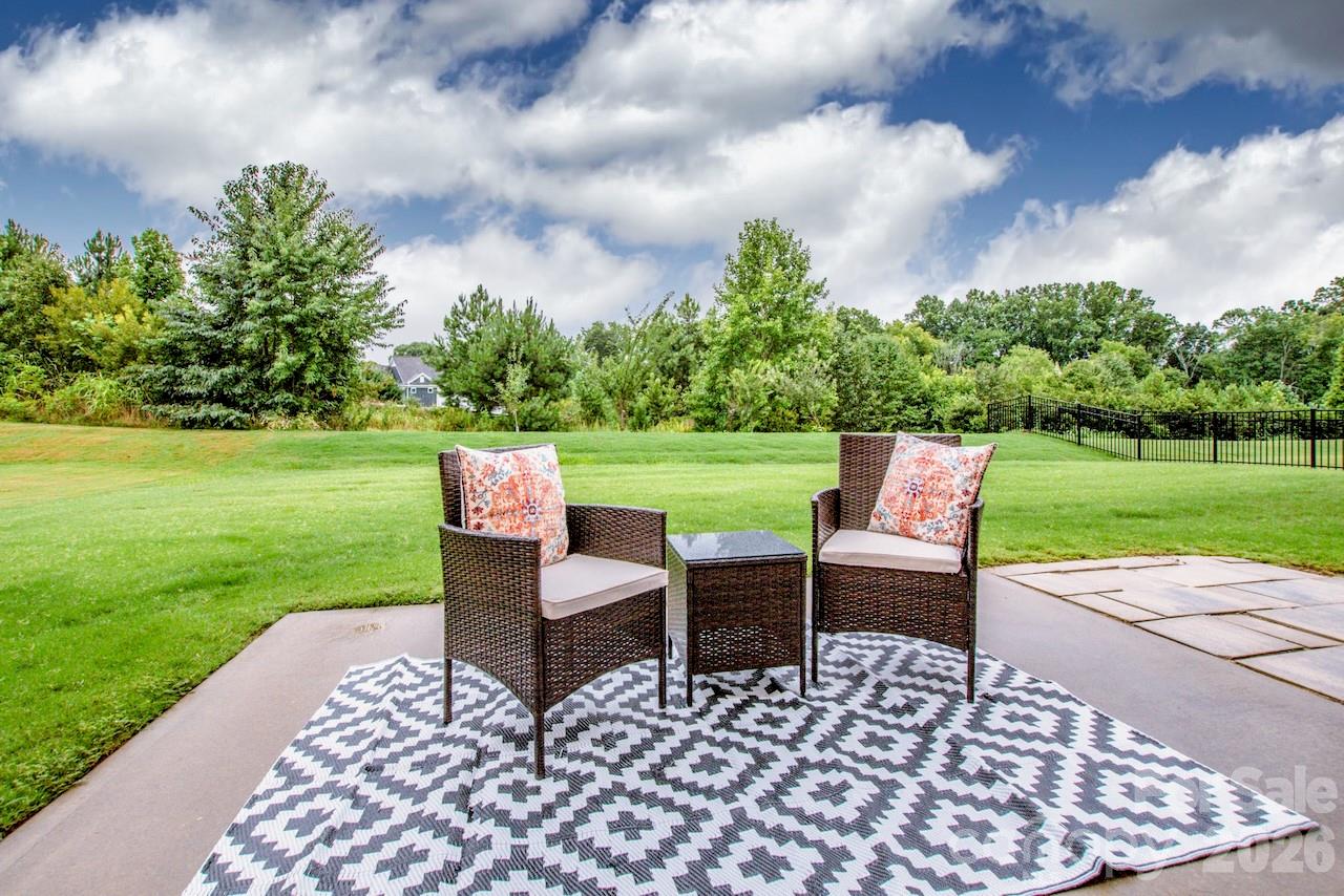 Oversized patio - 130 Eagles Landing Drive, Mooresville