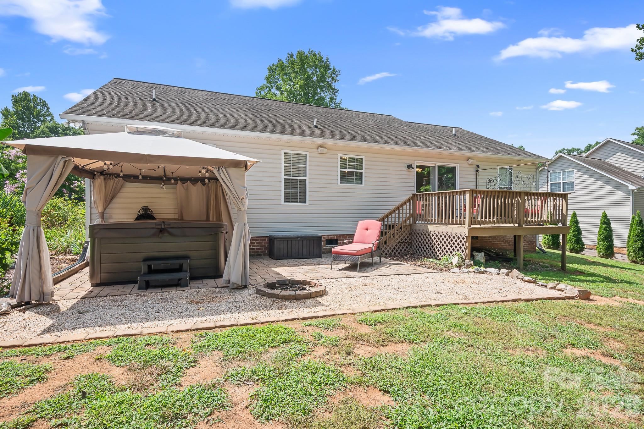 Single Family Residence at 138 Valley Glen Drive, Troutman, photo 29 of 36