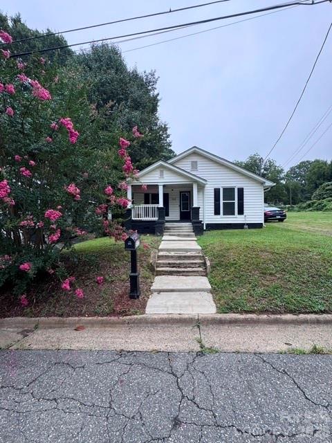 Single Family Residence at 512 S Gray Street, Gastonia, photo 25 of 28