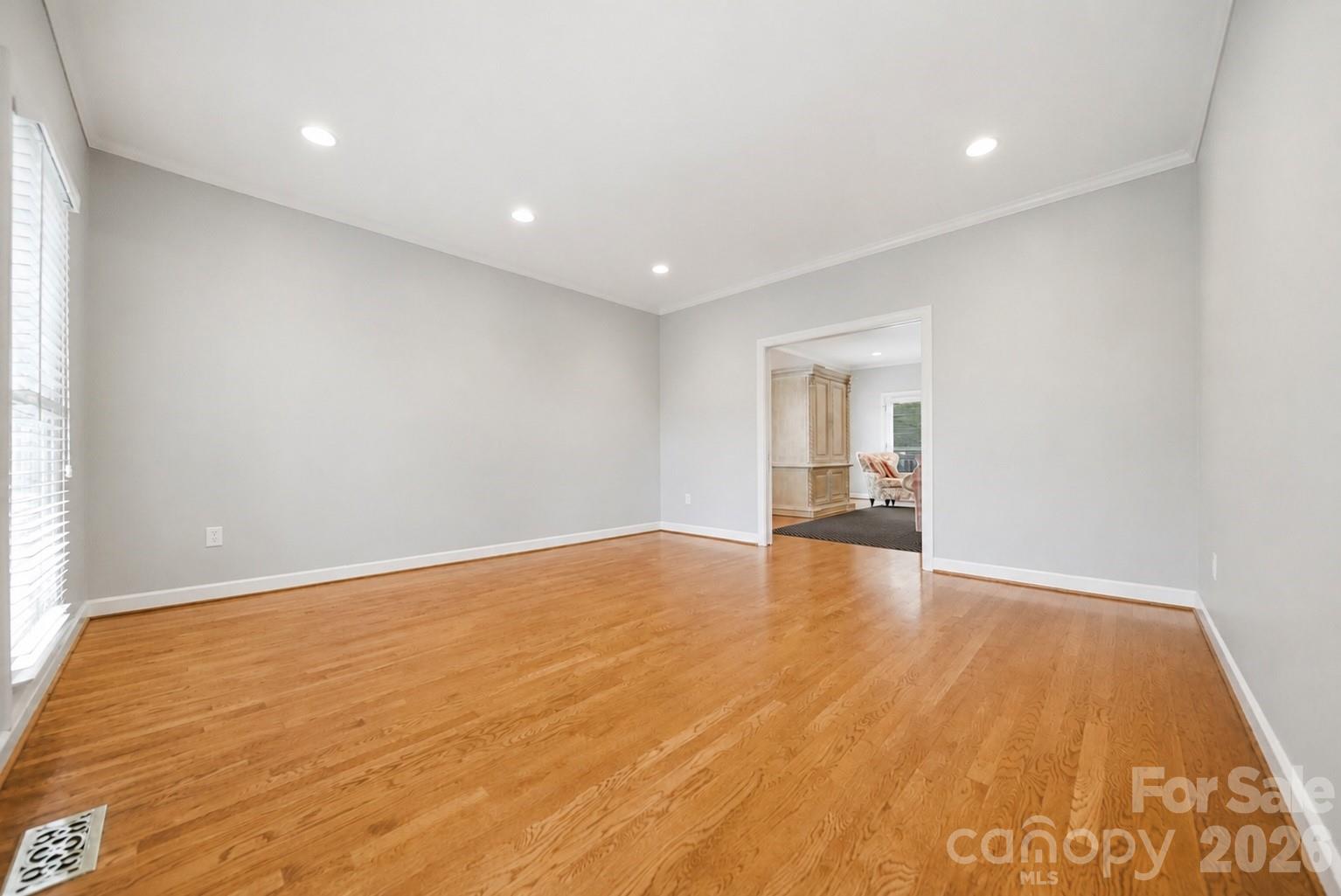 Living Room - 3704 8th Street Place NW, Hickory