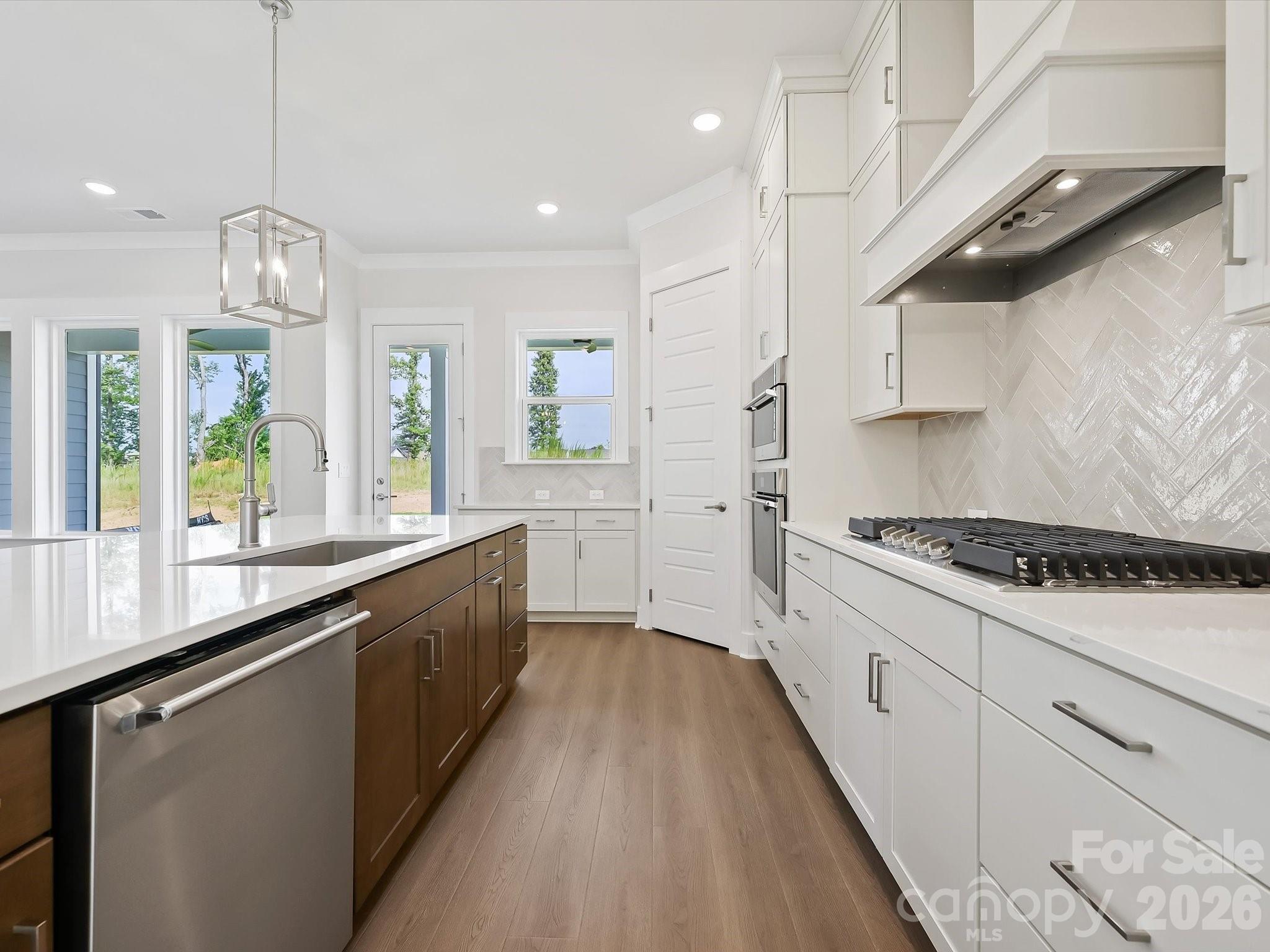Single Family Residence at 1202 Pastoral Place, Waxhaw, photo 5 of 34