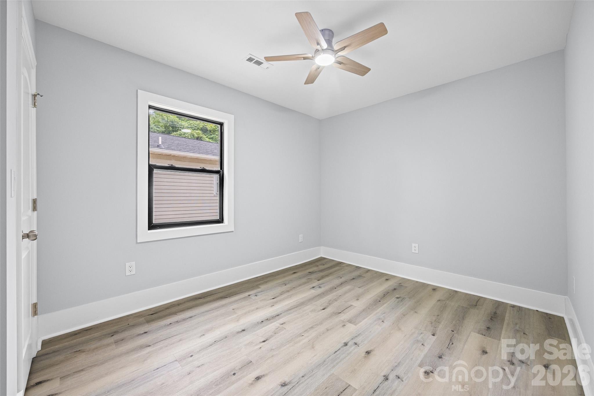 Single Family Residence at 712 Henry Avenue, Gastonia, photo 10 of 19