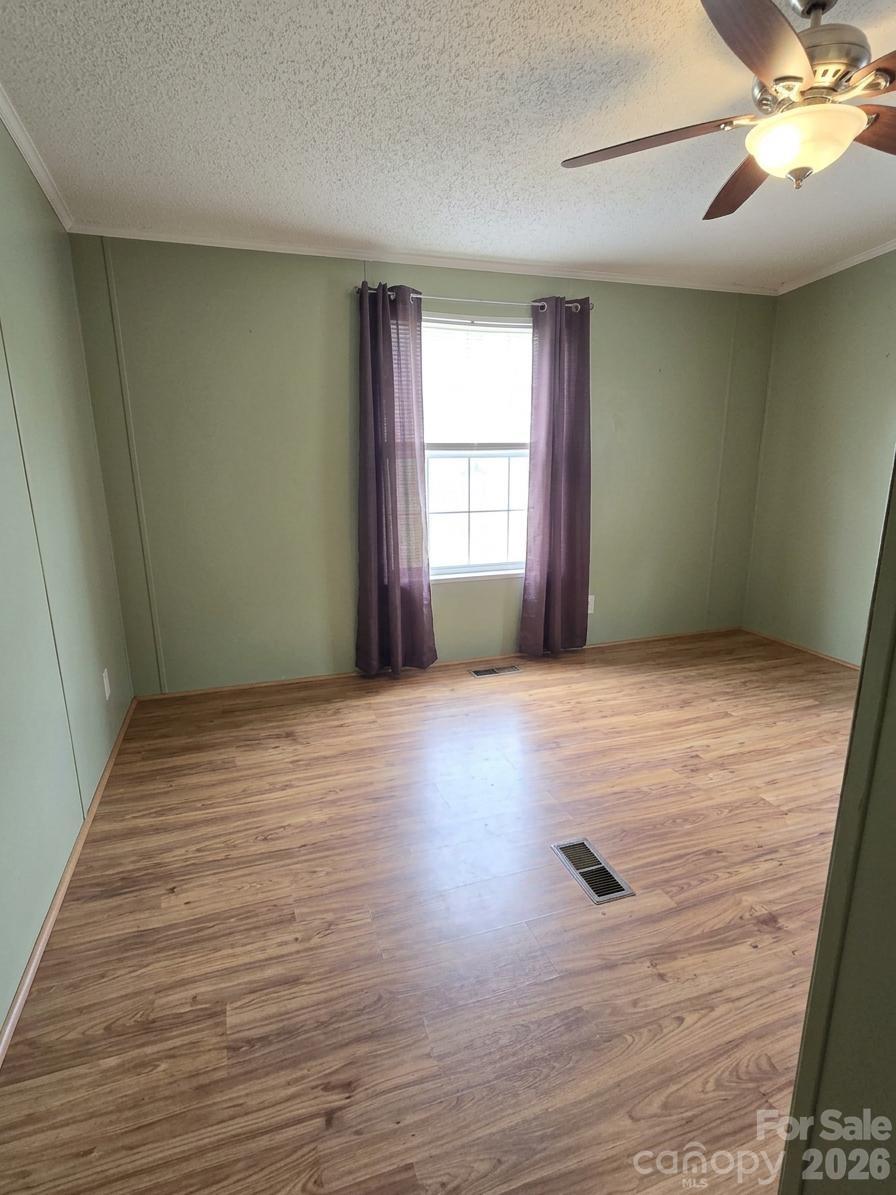 Single Family Residence at 1276 Forest Ridge Drive, Bessemer City, photo 8 of 9