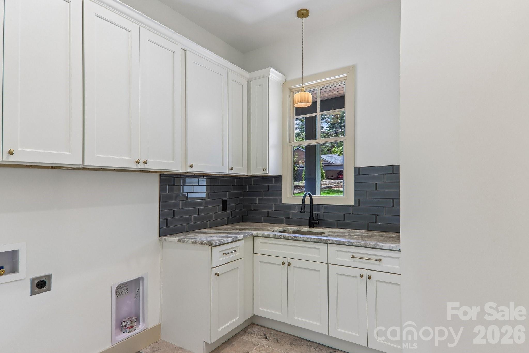 laundry room - 318 Mountain Home Trail, Brevard