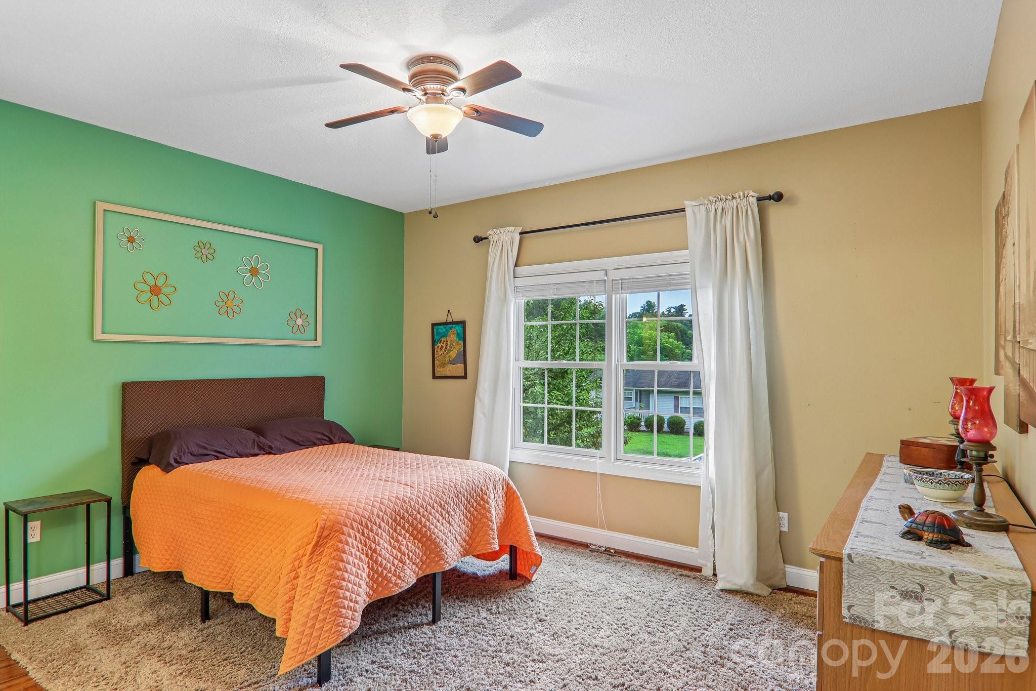 Primary bedroom - 3311 Sandy Drive, Hendersonville