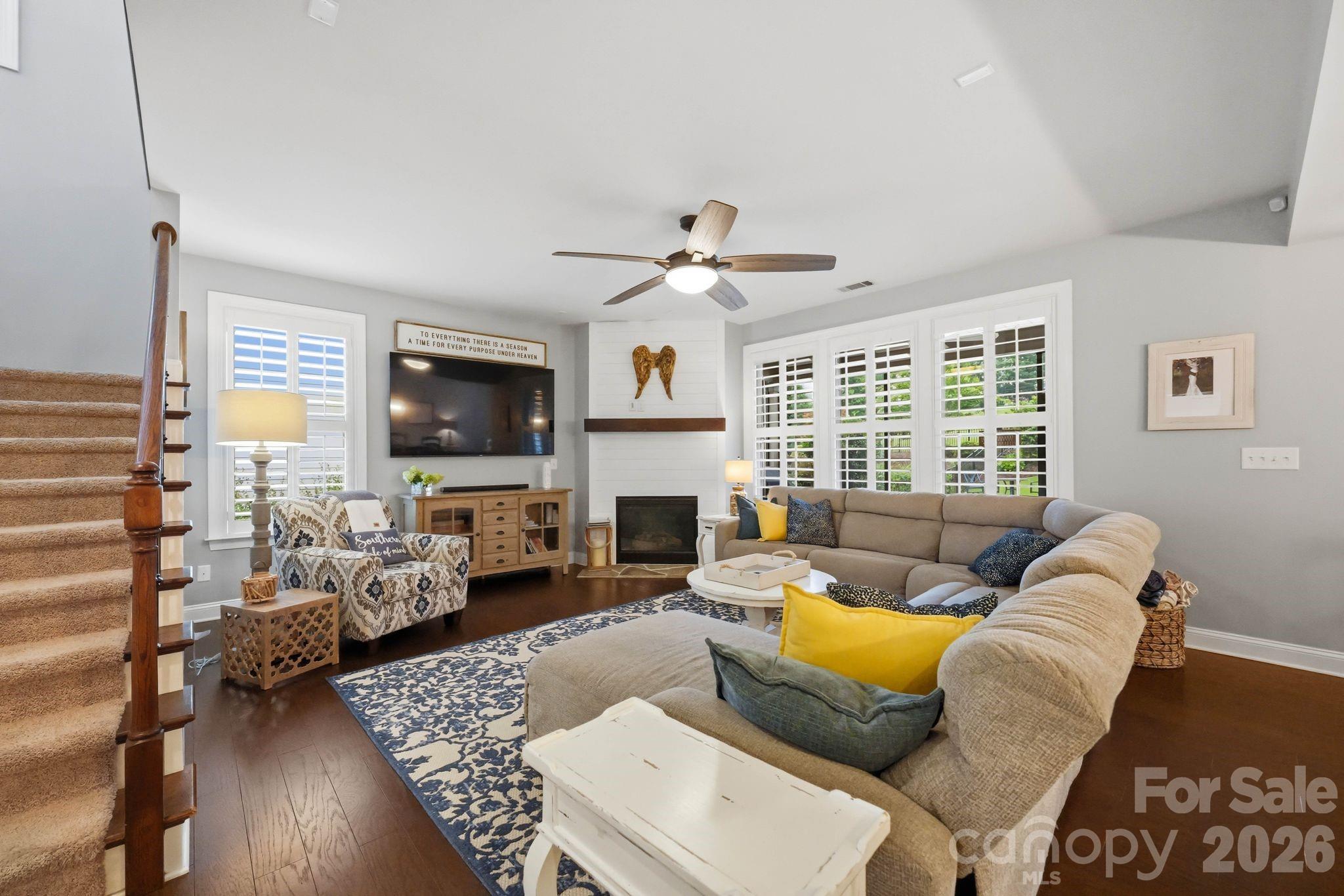 Spacious Family Room Opens to Gourmet Kitchen - 109 Heron Cove Loop, Mooresville