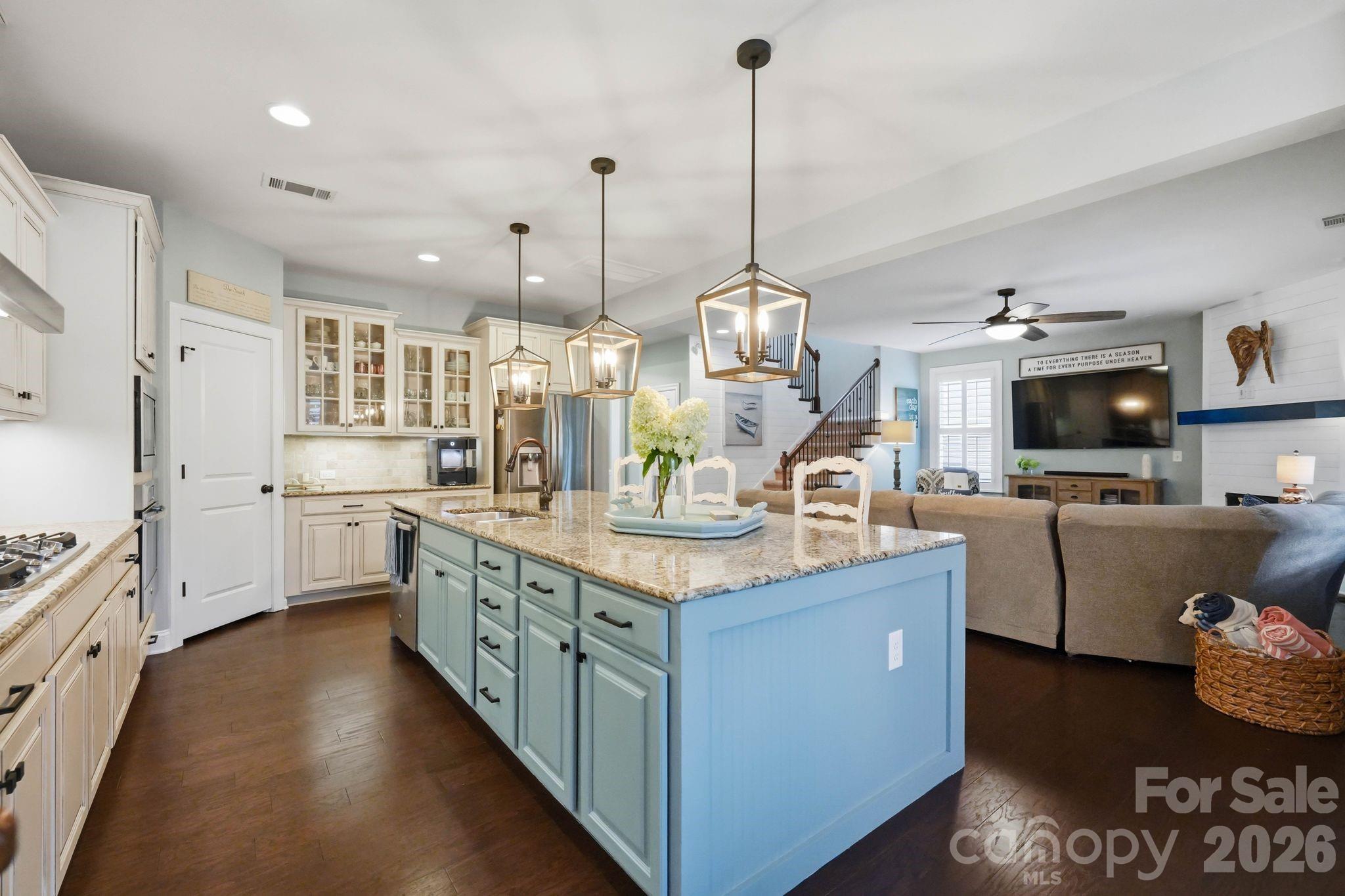 Single Family Residence at 109 Heron Cove Loop, Mooresville, photo 25 of 48