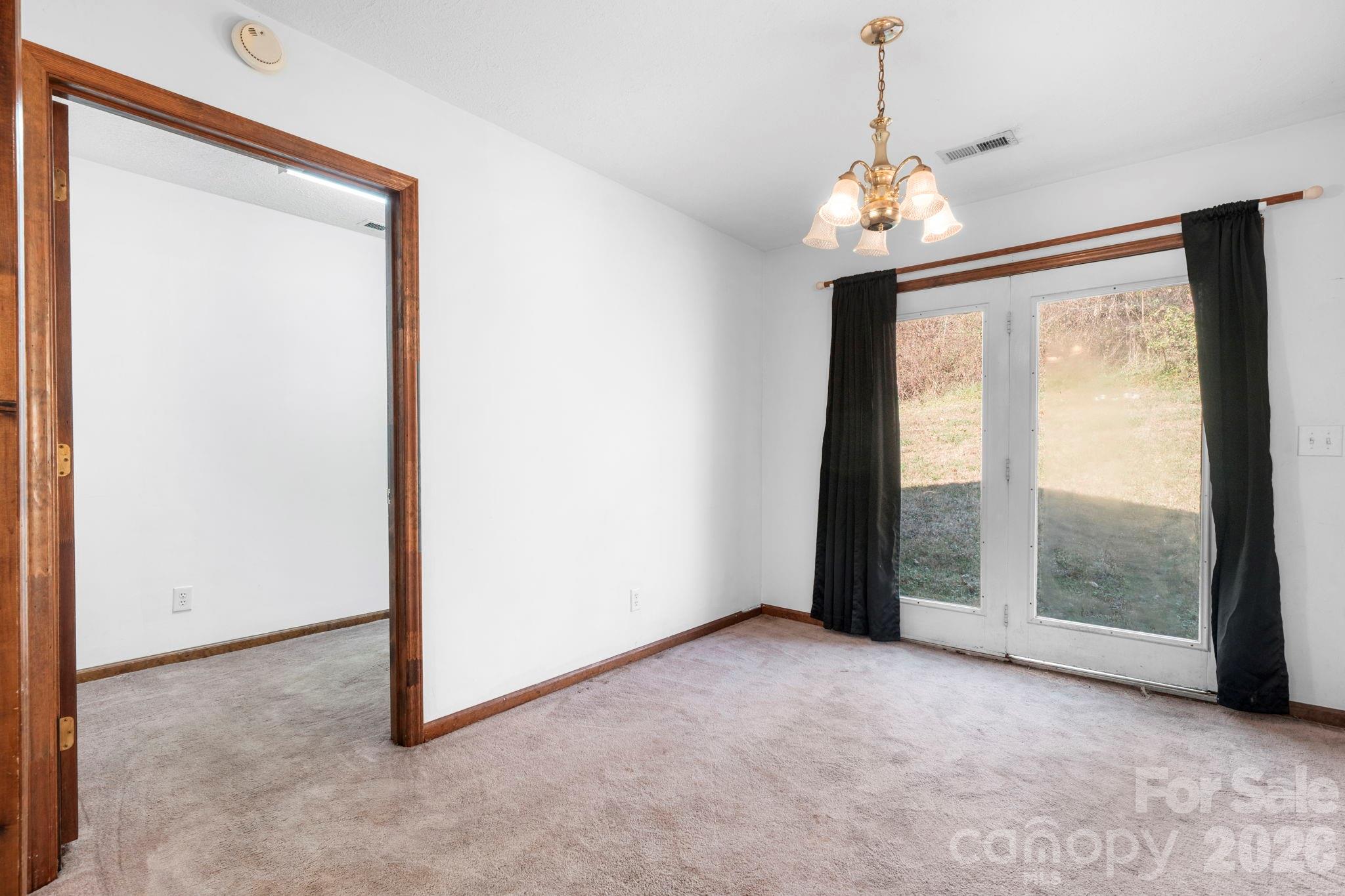 Dining Area - 1606 Poplar Street NW, Lenoir