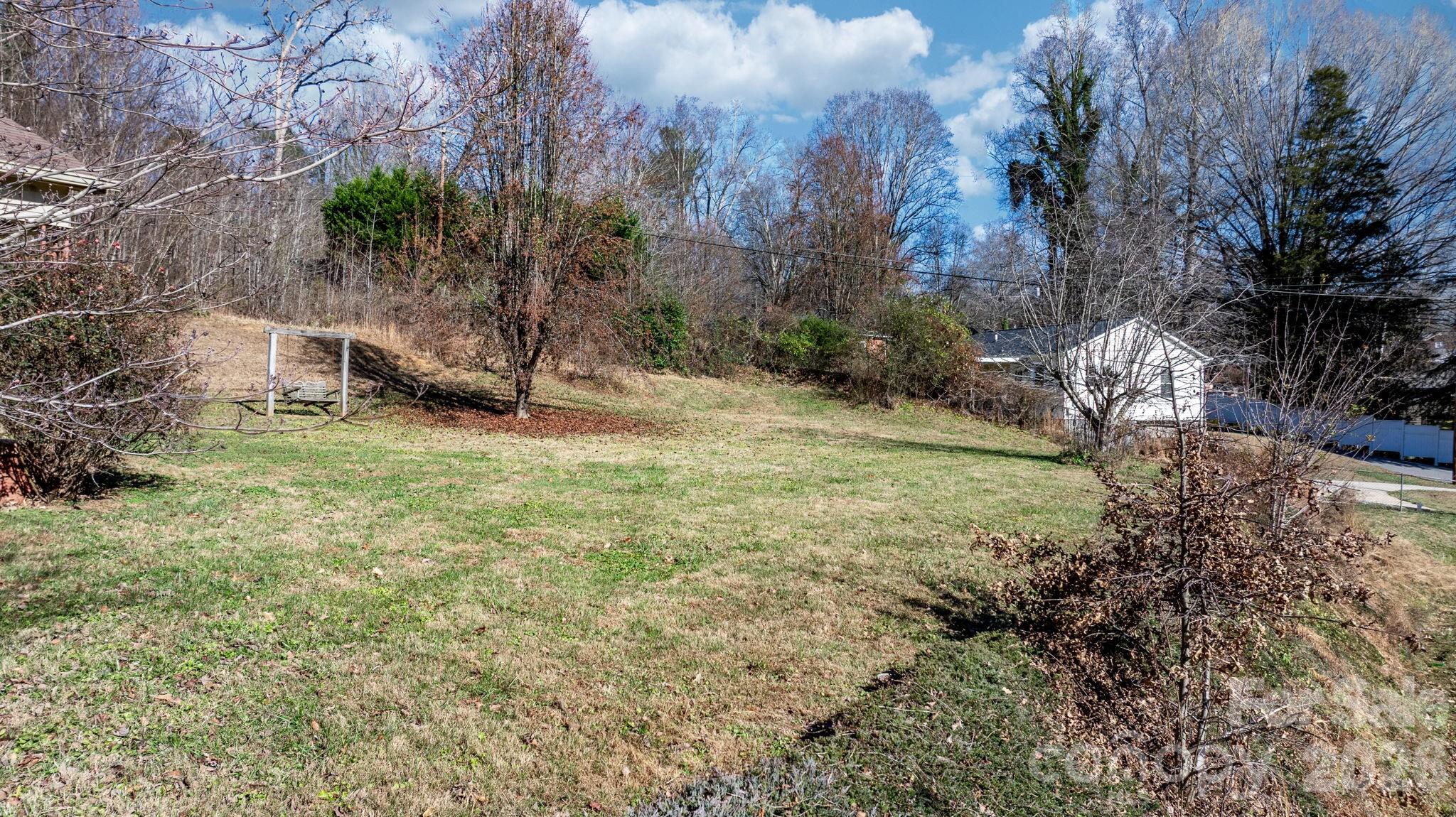 Single Family Residence at 1606 Poplar Street NW, Lenoir, photo 14 of 22