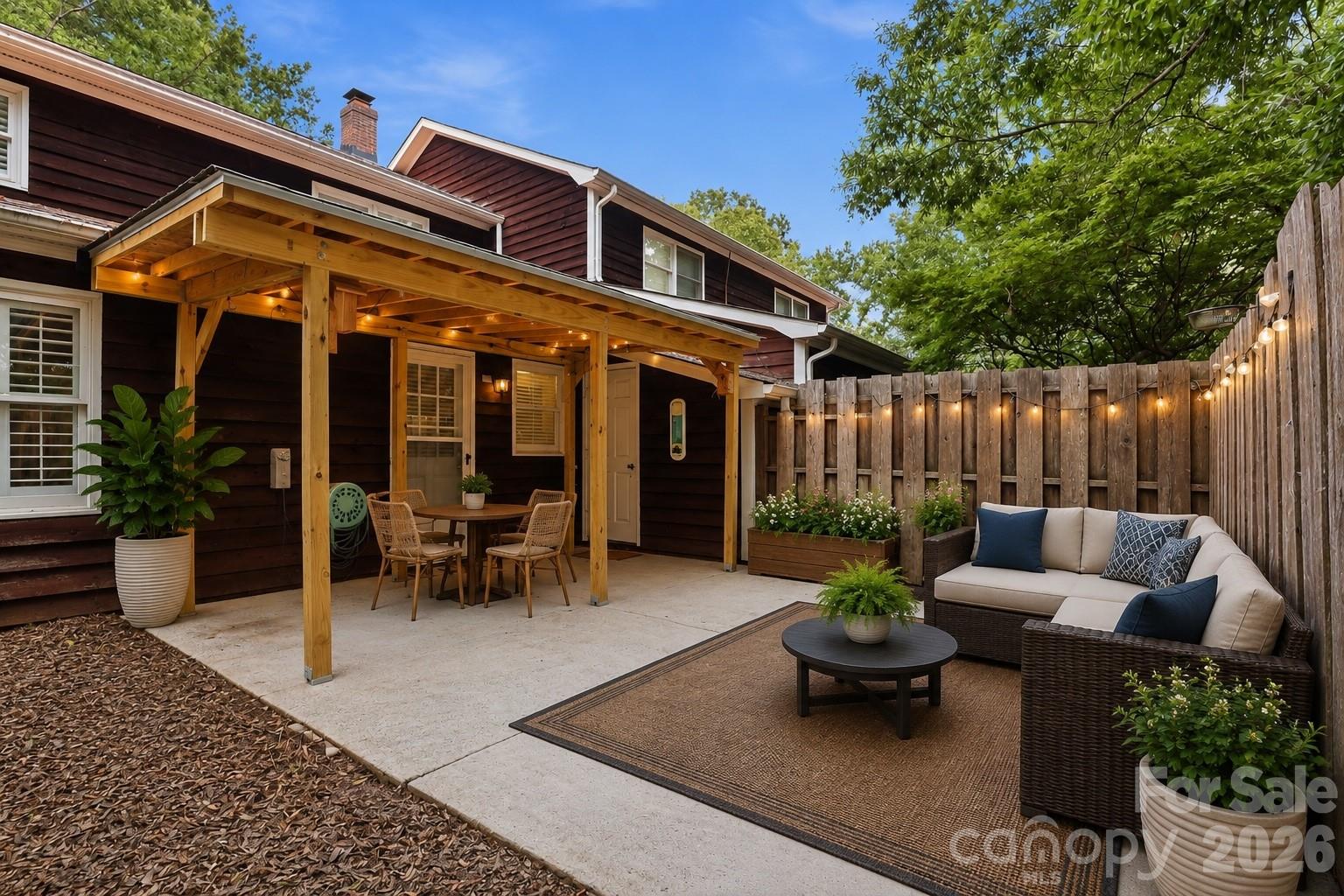 Virtually staged - 2500 Round Table Road, Monroe