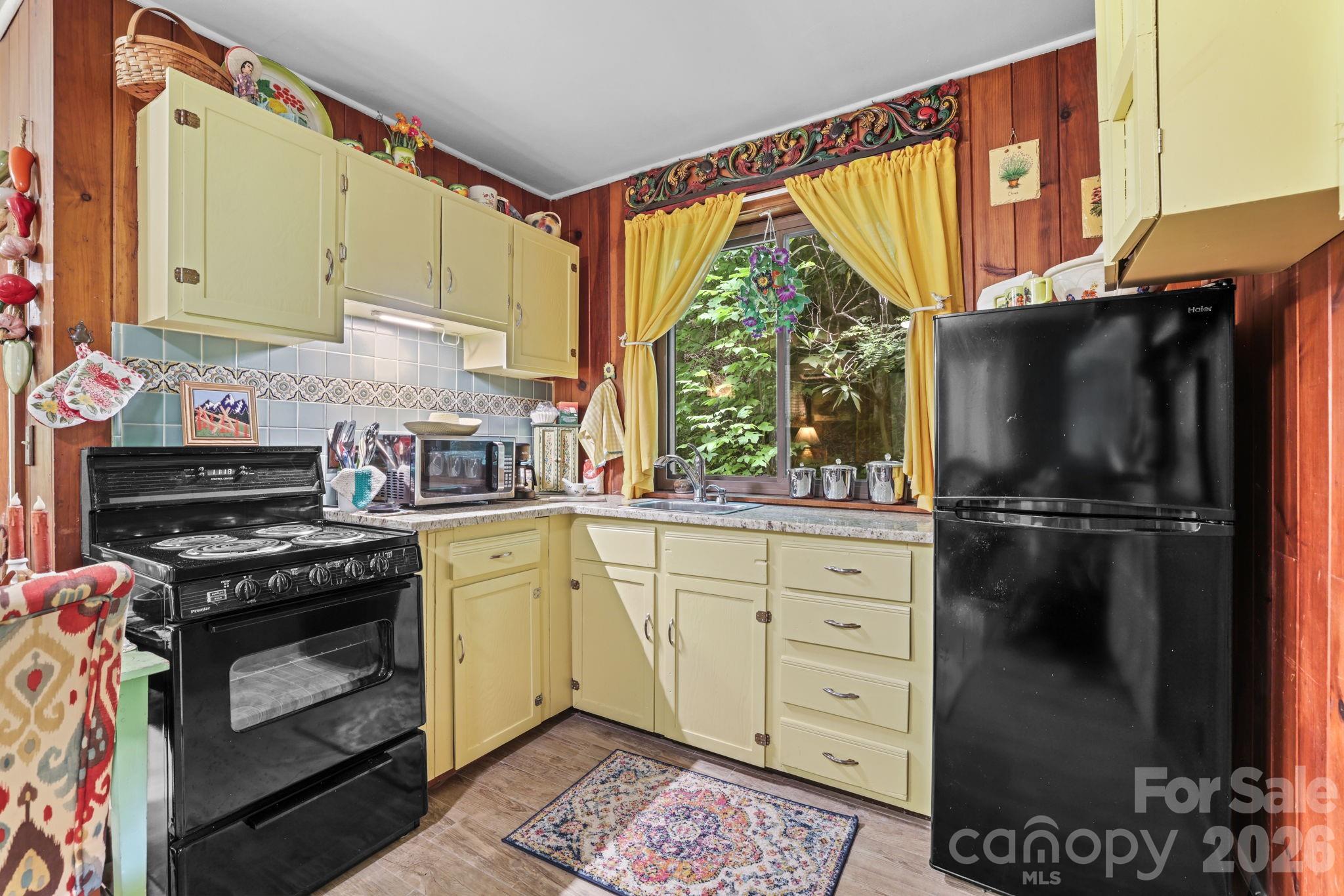 Single Family Residence at 180 Valley Lane, Bryson City, photo 8 of 29
