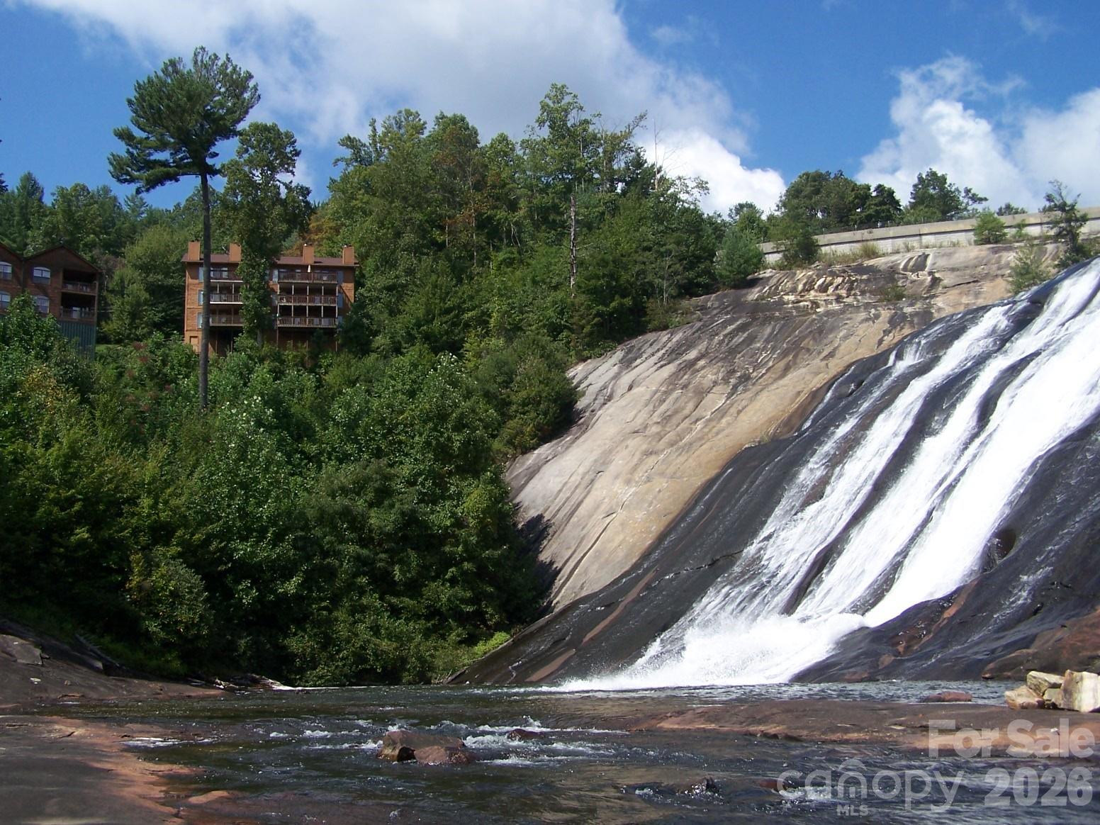 The Ideal Location - 78 Upper Tanglewood Road, Lake Toxaway