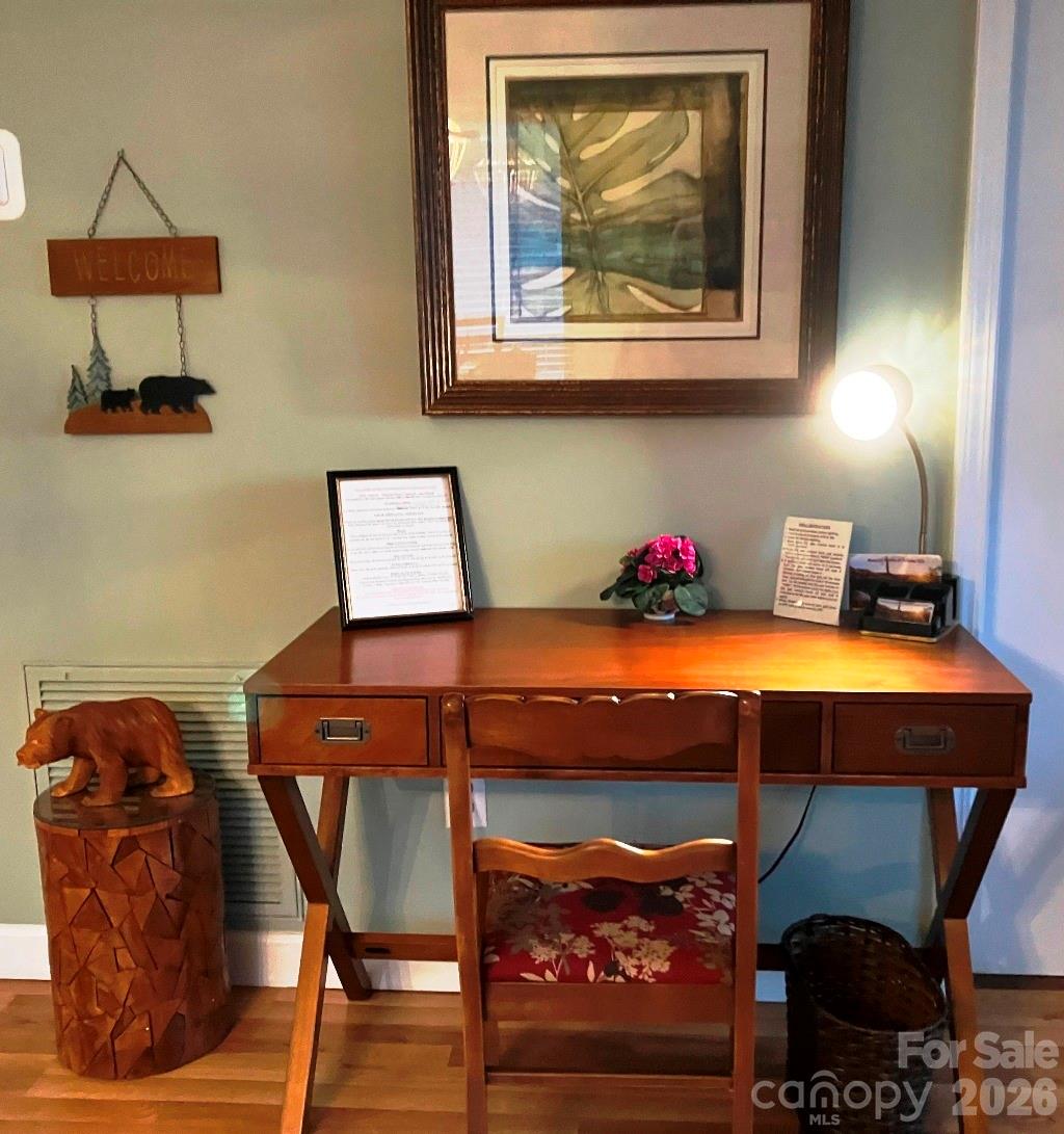 Office Space - 78 Upper Tanglewood Road, Lake Toxaway