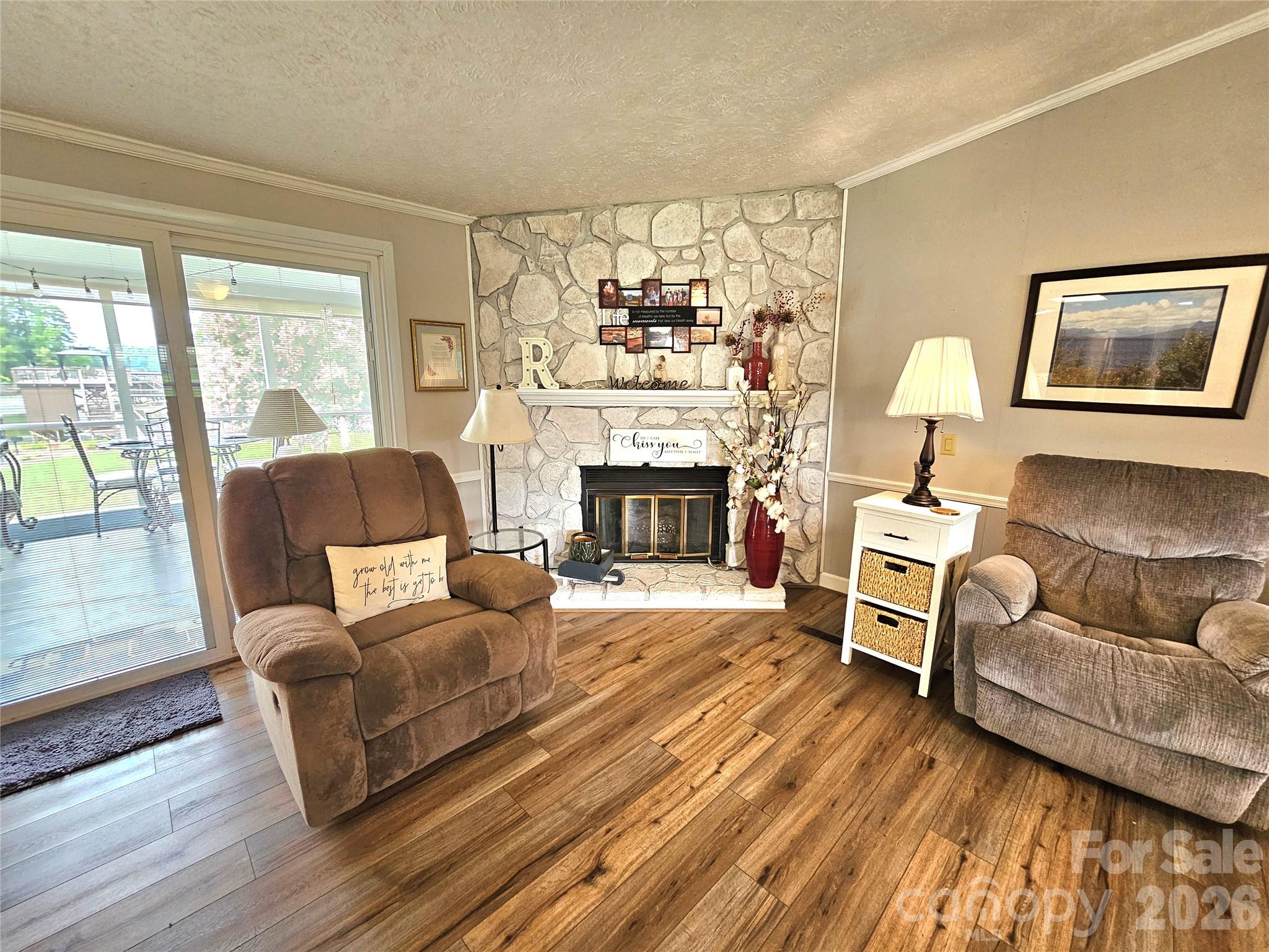Single Family Residence at 734 Pinehaven Drive, New London, photo 26 of 43
