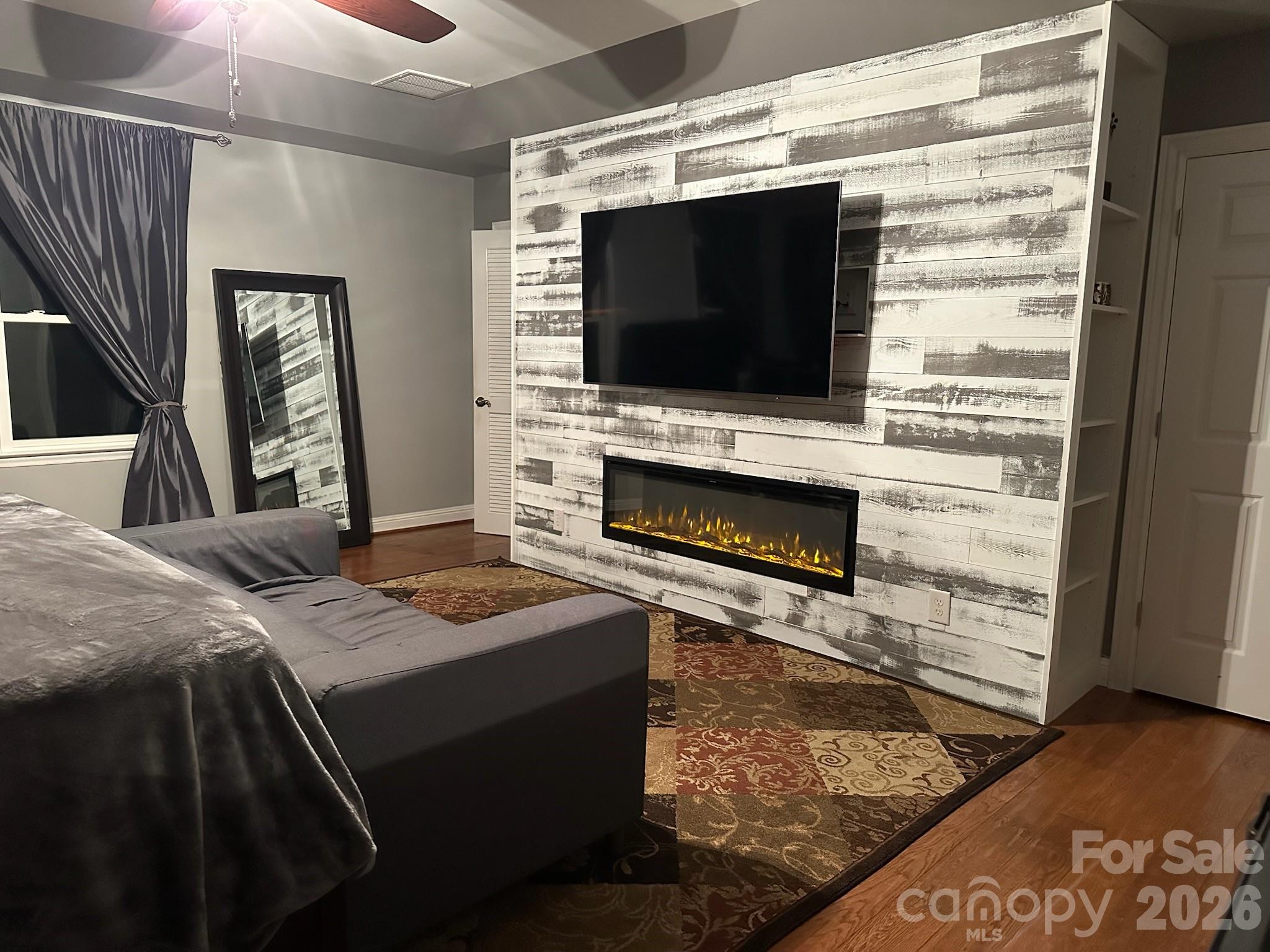 Fireplace in Primary bedroom - 3375 Blue Jay Pass, Fort Mill
