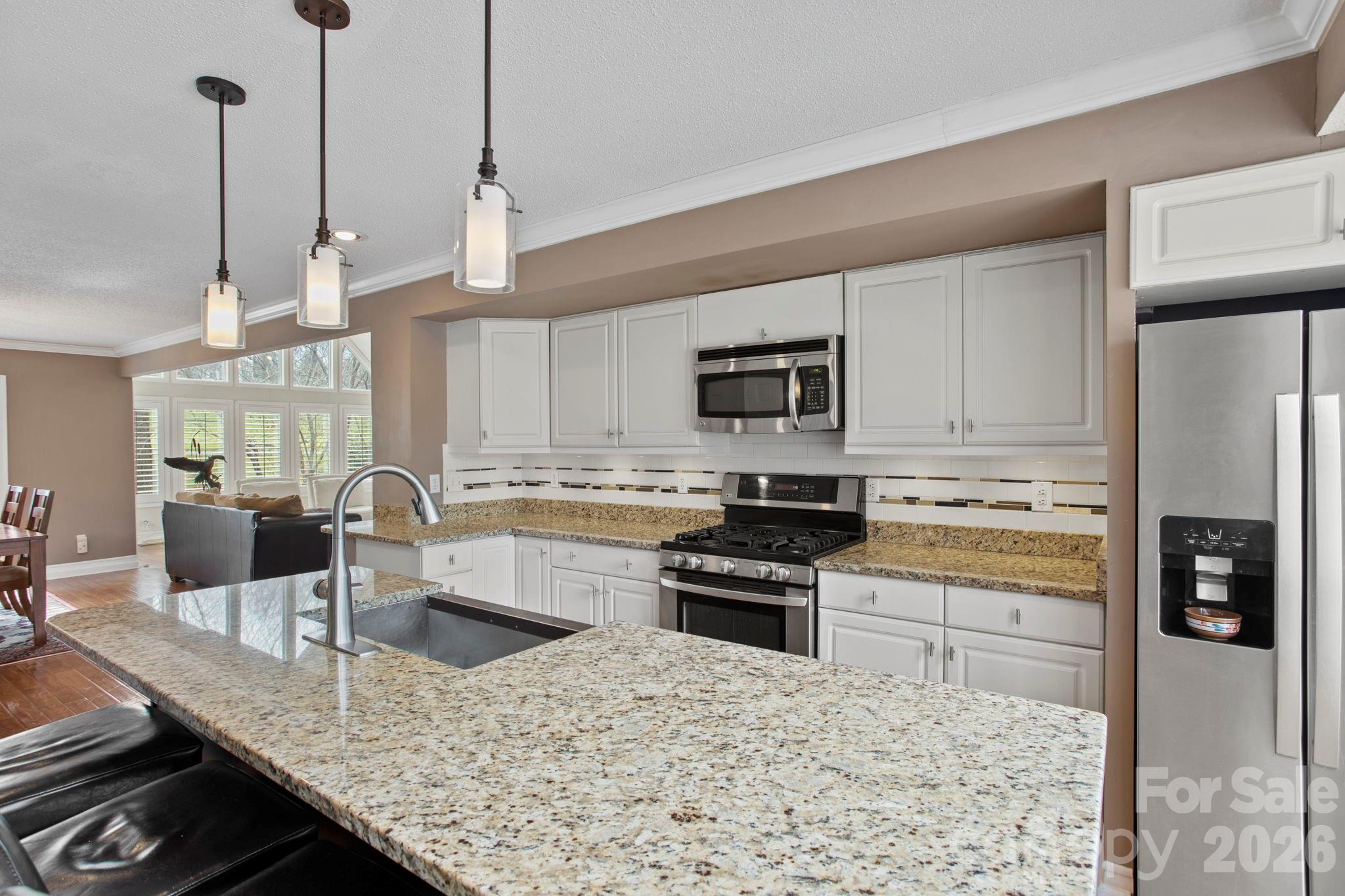 Condominium at 122 Broadmoor Drive, Flat Rock, photo 15 of 45