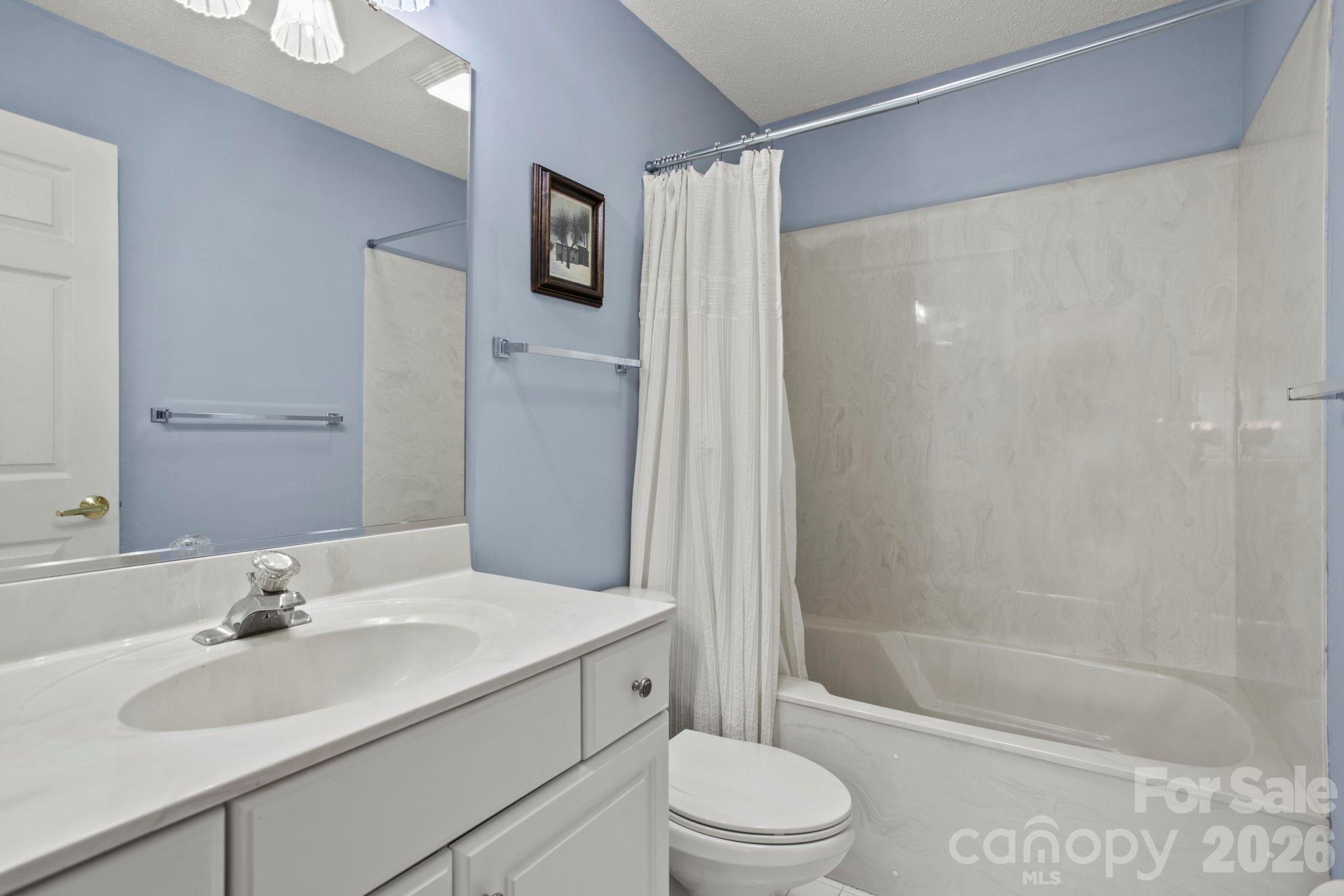 Condominium at 122 Broadmoor Drive, Flat Rock, photo 22 of 45