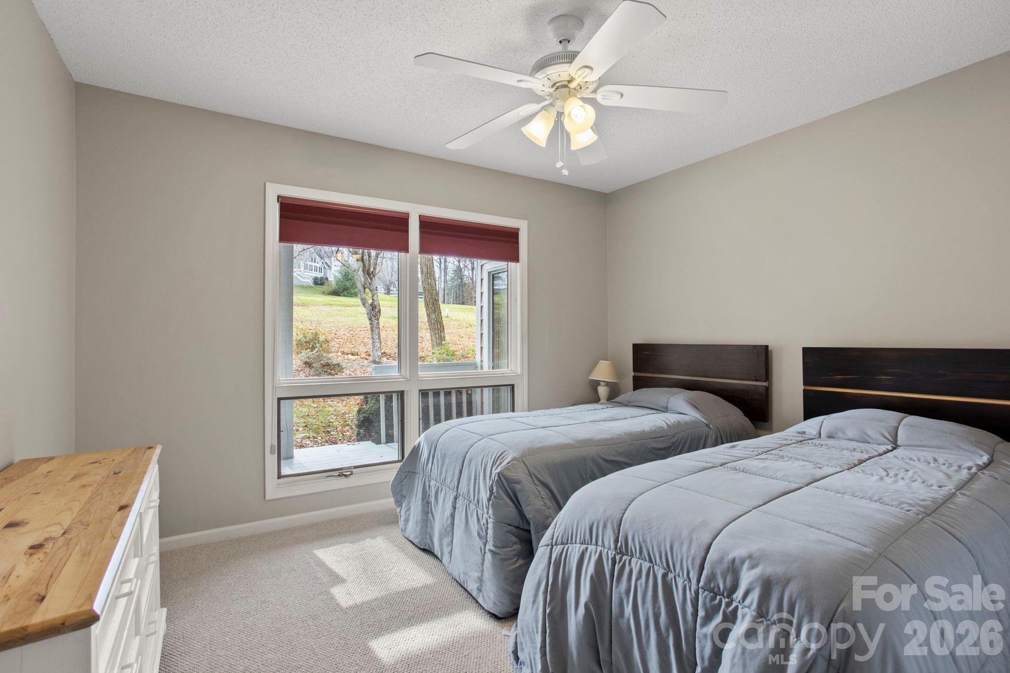 Condominium at 122 Broadmoor Drive, Flat Rock, photo 28 of 45