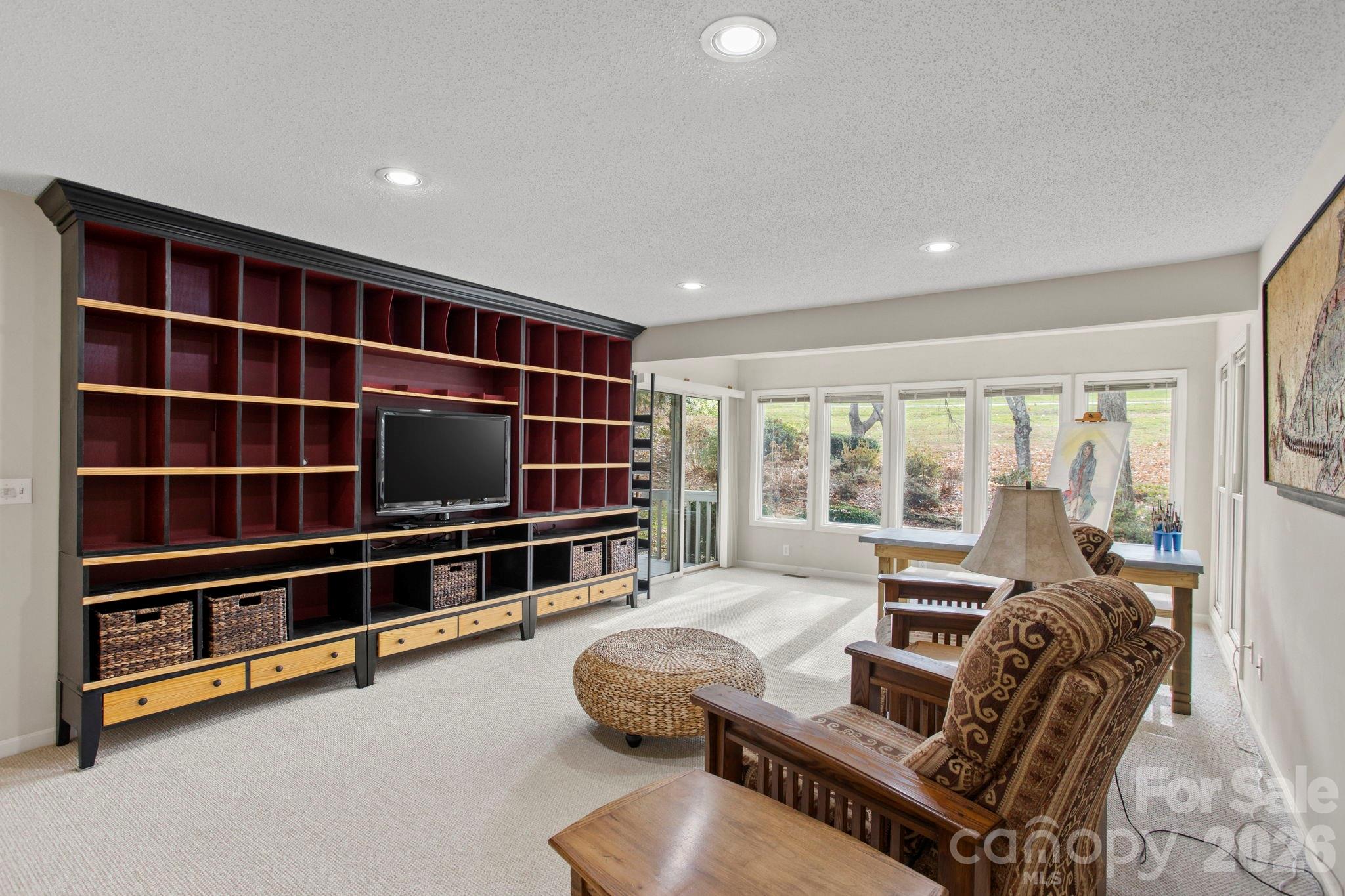 Condominium at 122 Broadmoor Drive, Flat Rock, photo 30 of 45