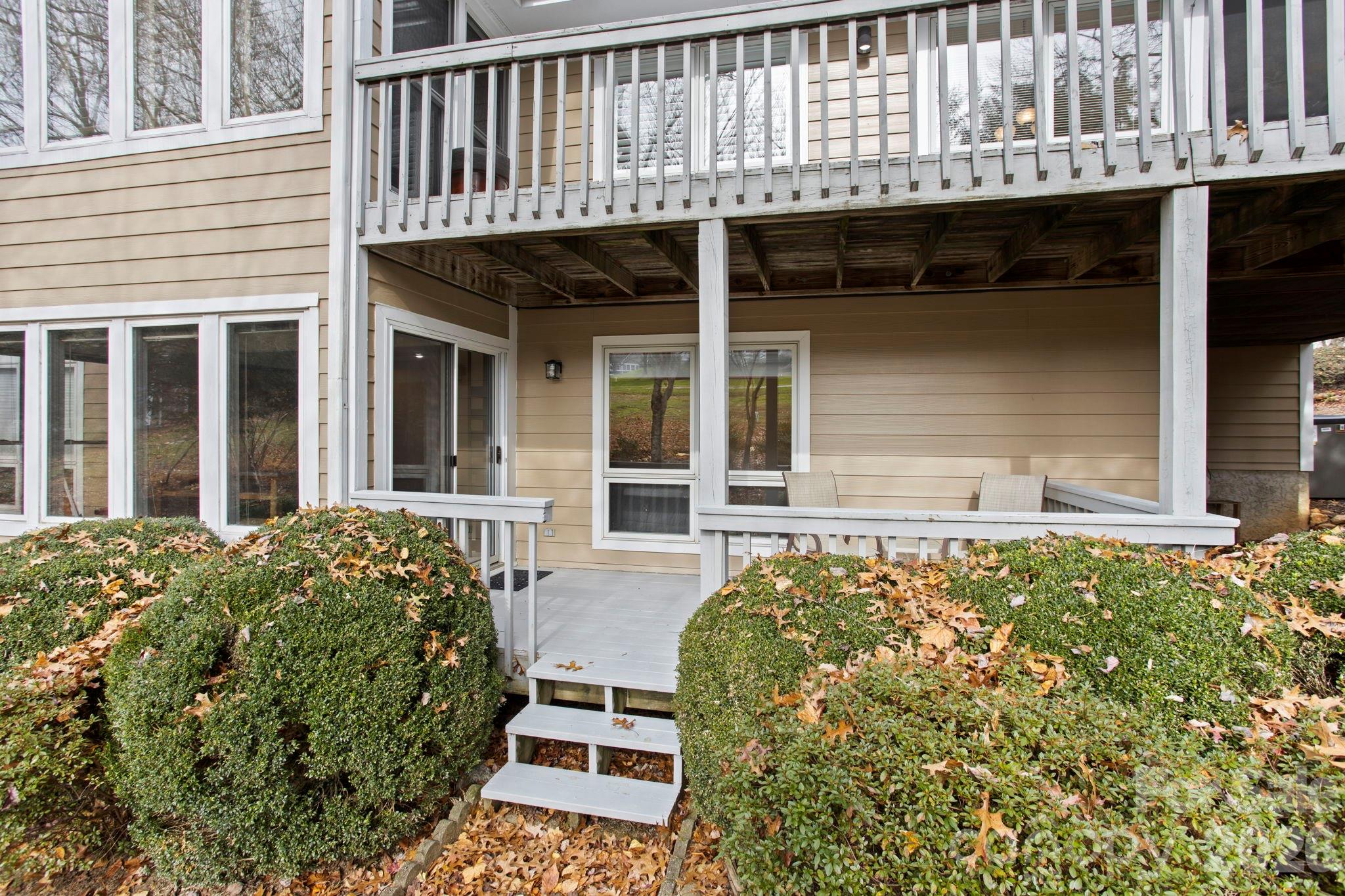 Condominium at 122 Broadmoor Drive, Flat Rock, photo 39 of 45