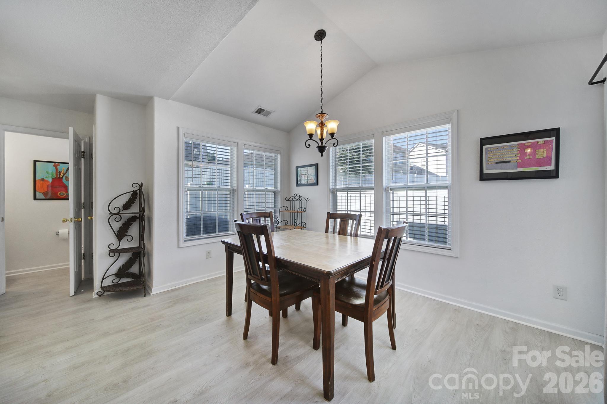 Single Family Residence at 4041 Abbotsbury Drive, Fort Mill, photo 14 of 37