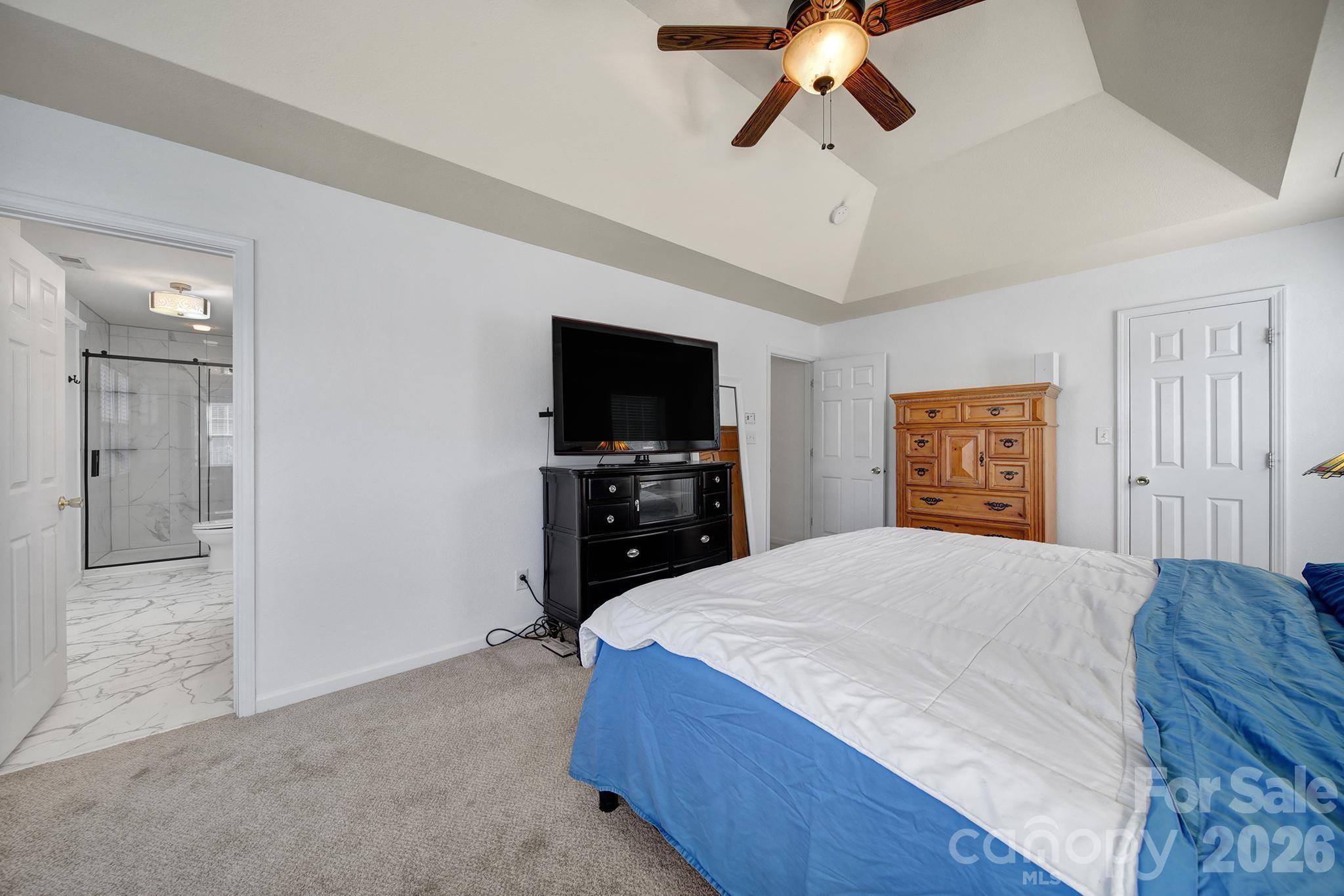 Single Family Residence at 4041 Abbotsbury Drive, Fort Mill, photo 28 of 37
