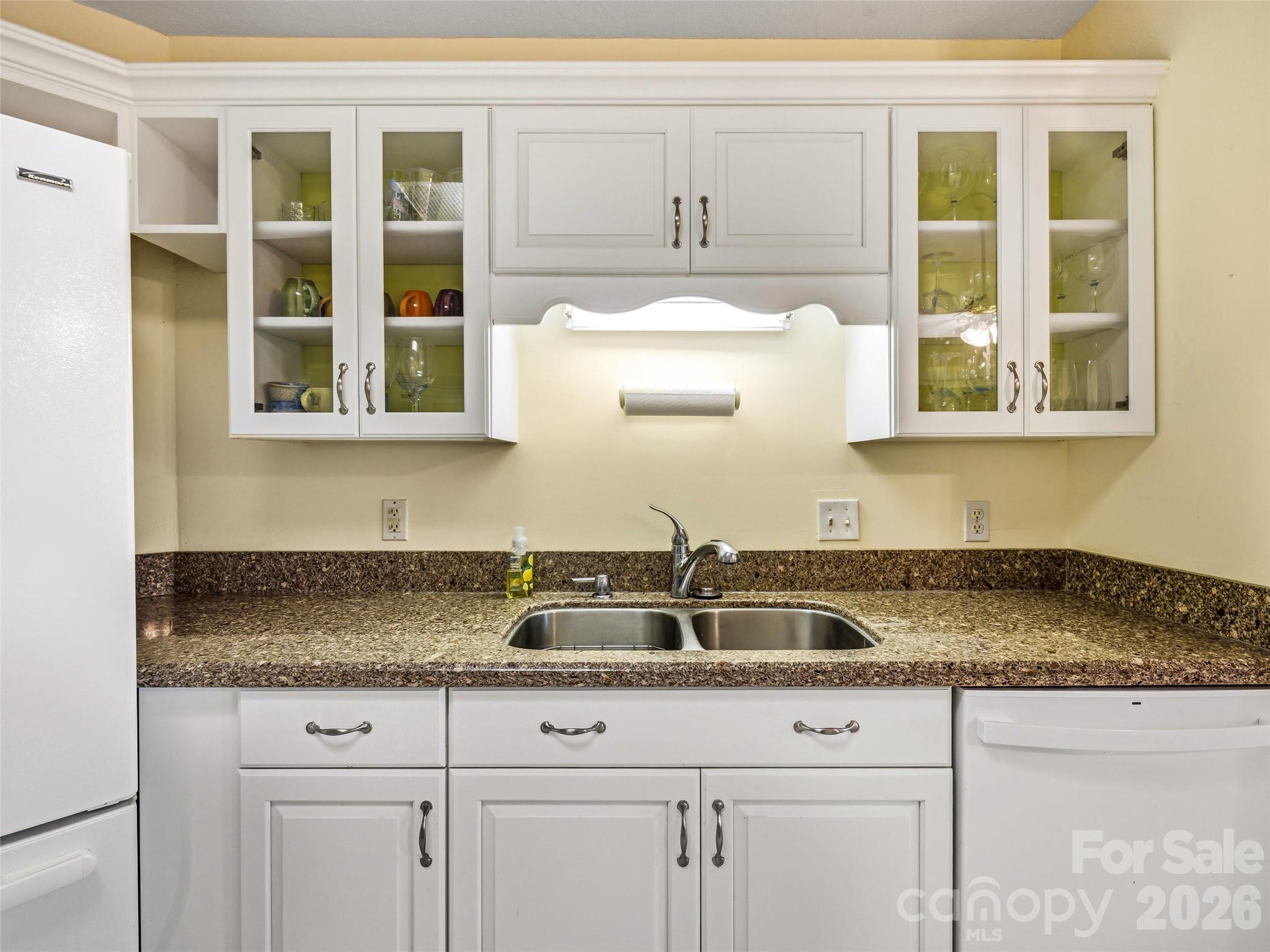Single Family Residence at 20 Adohi Court, Brevard, photo 23 of 47
