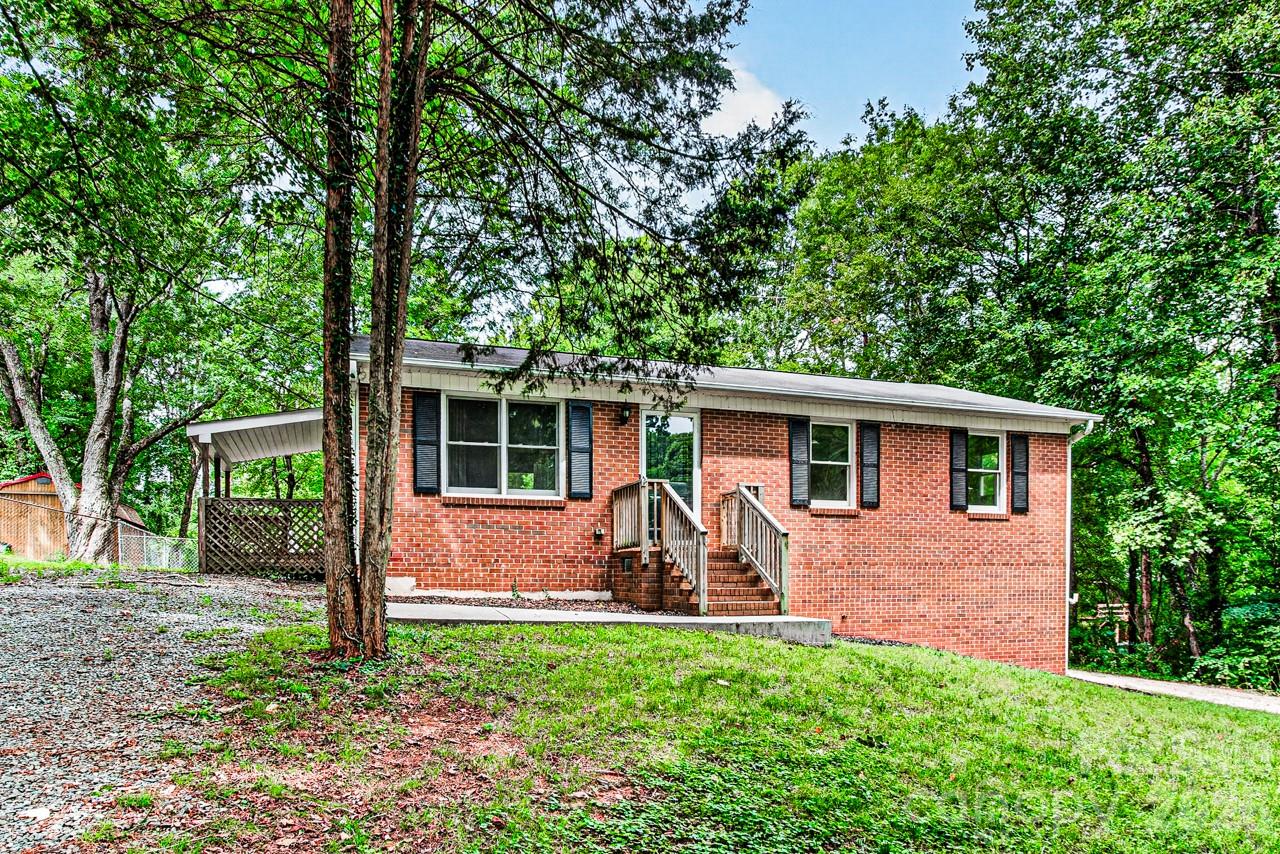 Single Family Residence at 4918 Kaysboro Drive, Winston Salem, photo 23 of 24