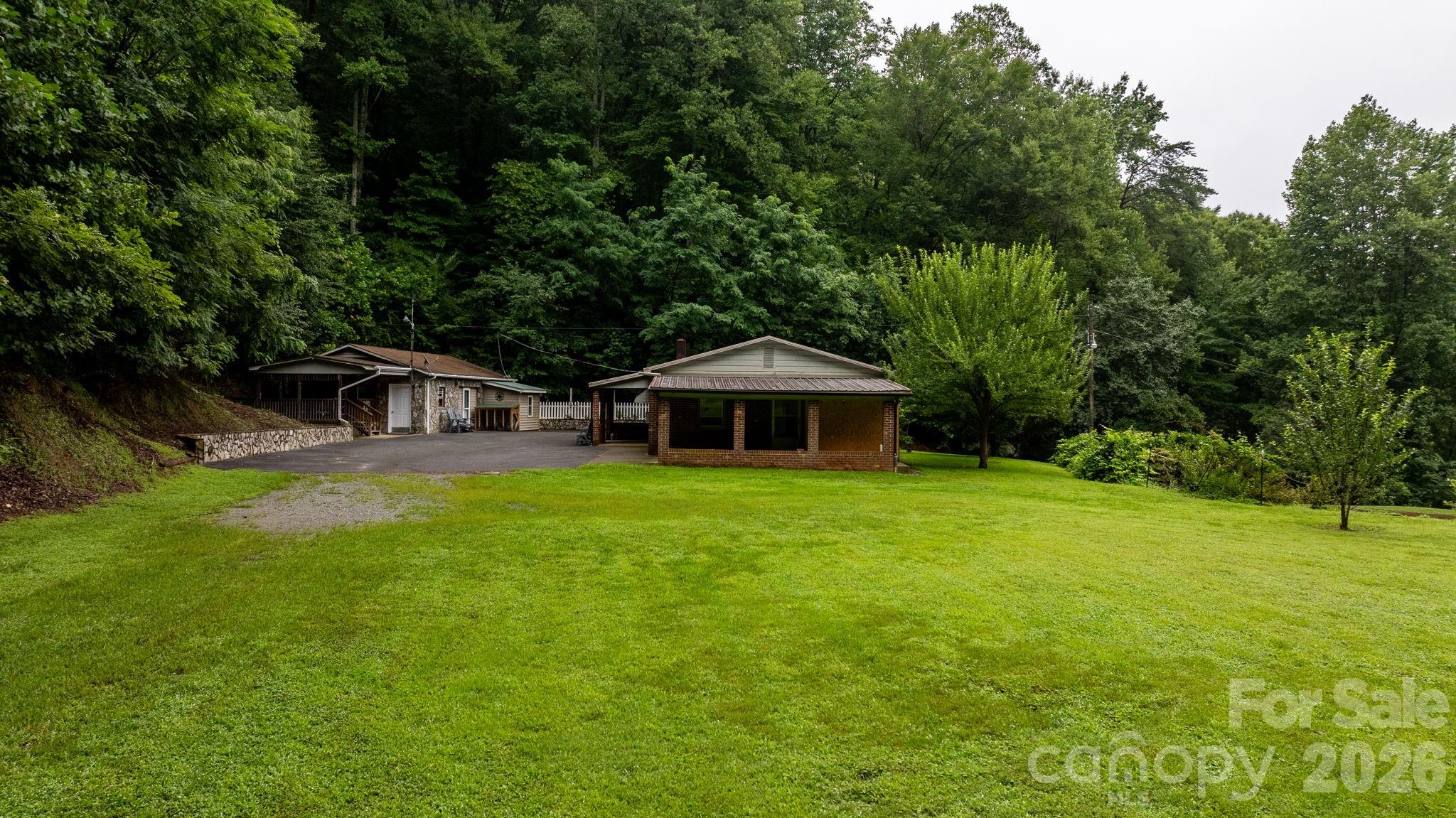 Single Family Residence at 1755 F M Mclean Place, Lenoir, photo 11 of 46