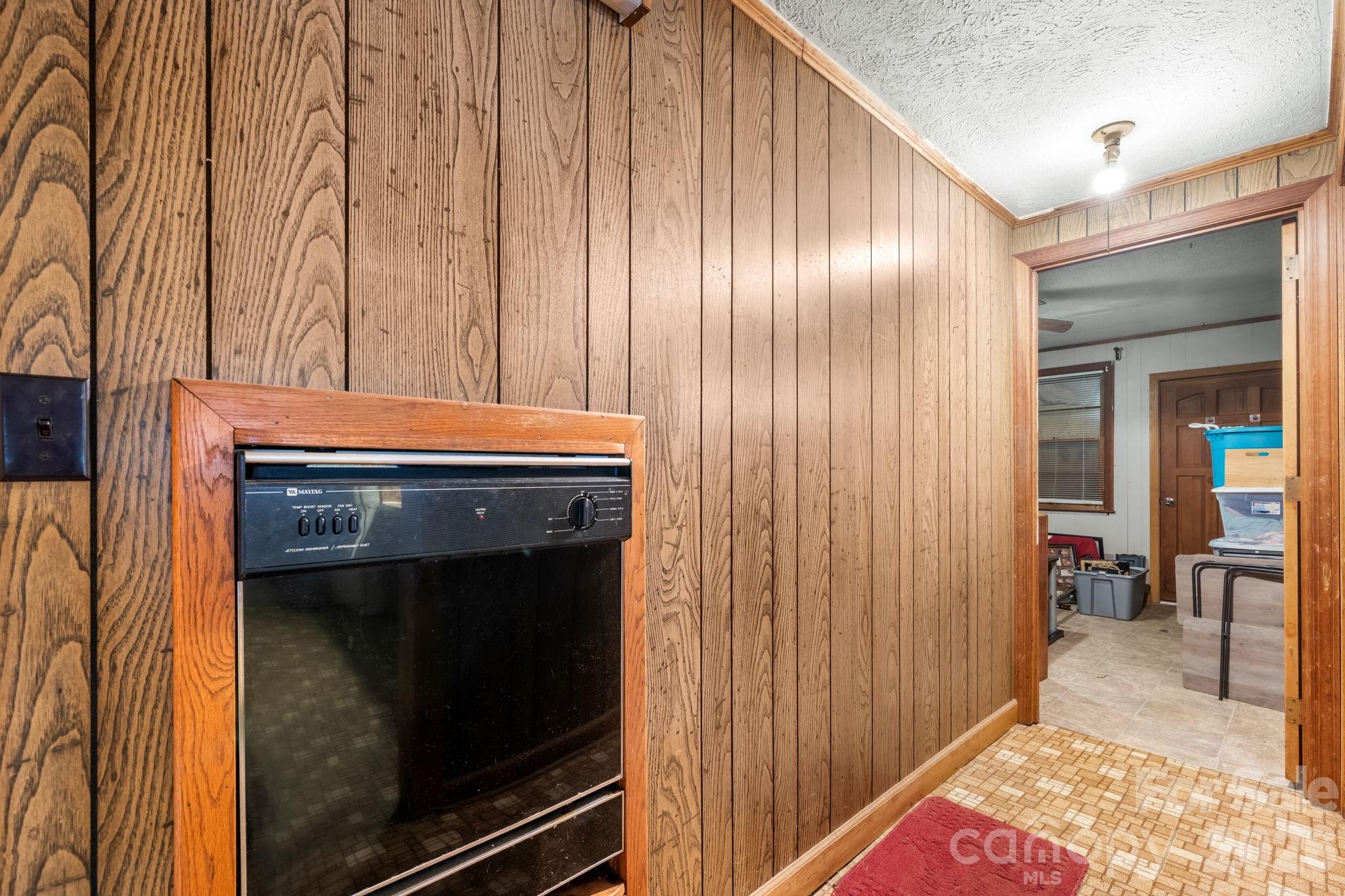 Single Family Residence at 1755 F M Mclean Place, Lenoir, photo 17 of 46