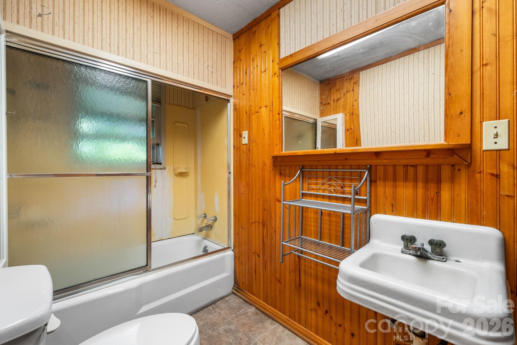 Single Family Residence at 1755 F M Mclean Place, Lenoir, photo 22 of 46