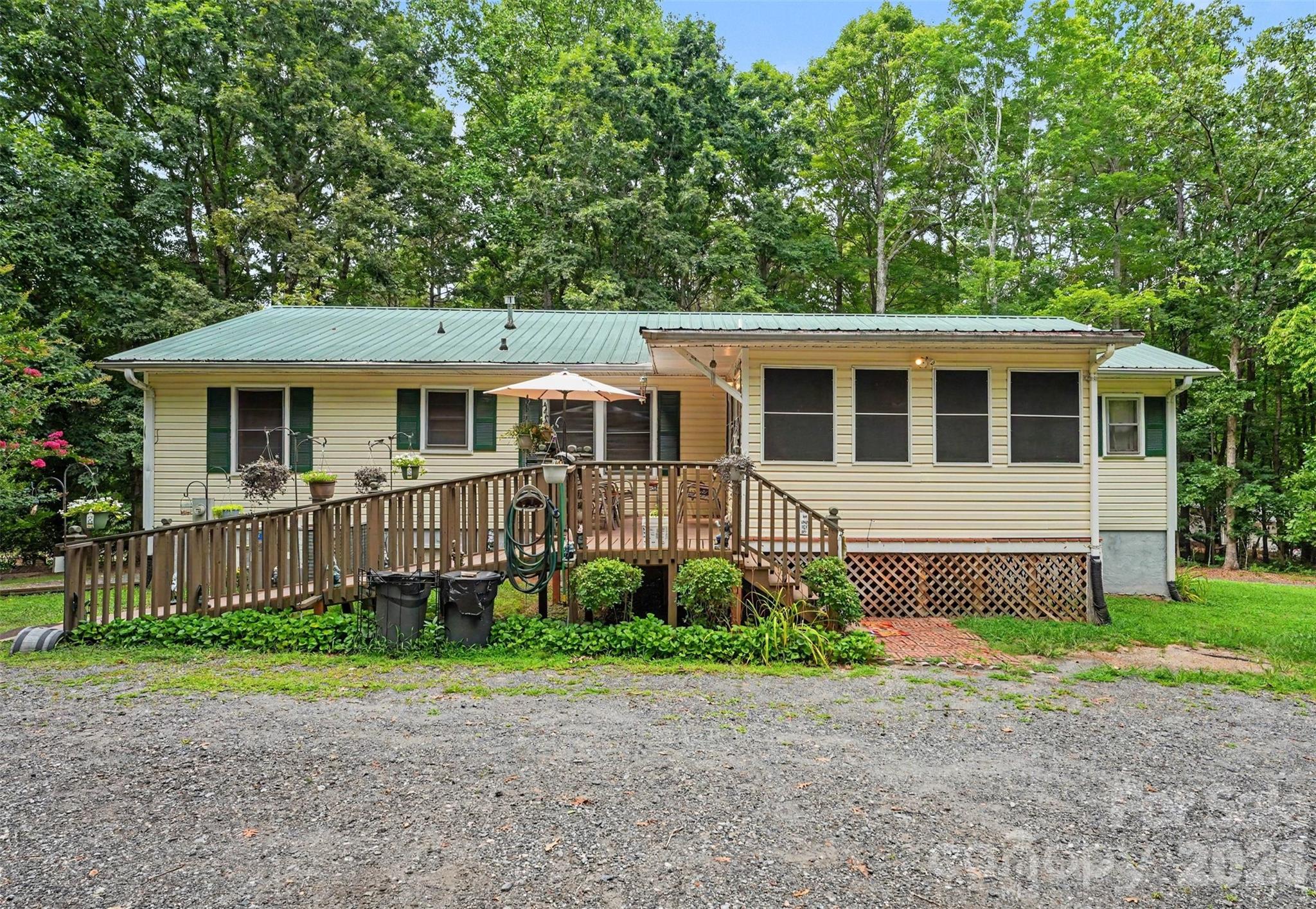 Single Family Residence at 5203 Winton Street, Kannapolis, photo 2 of 32