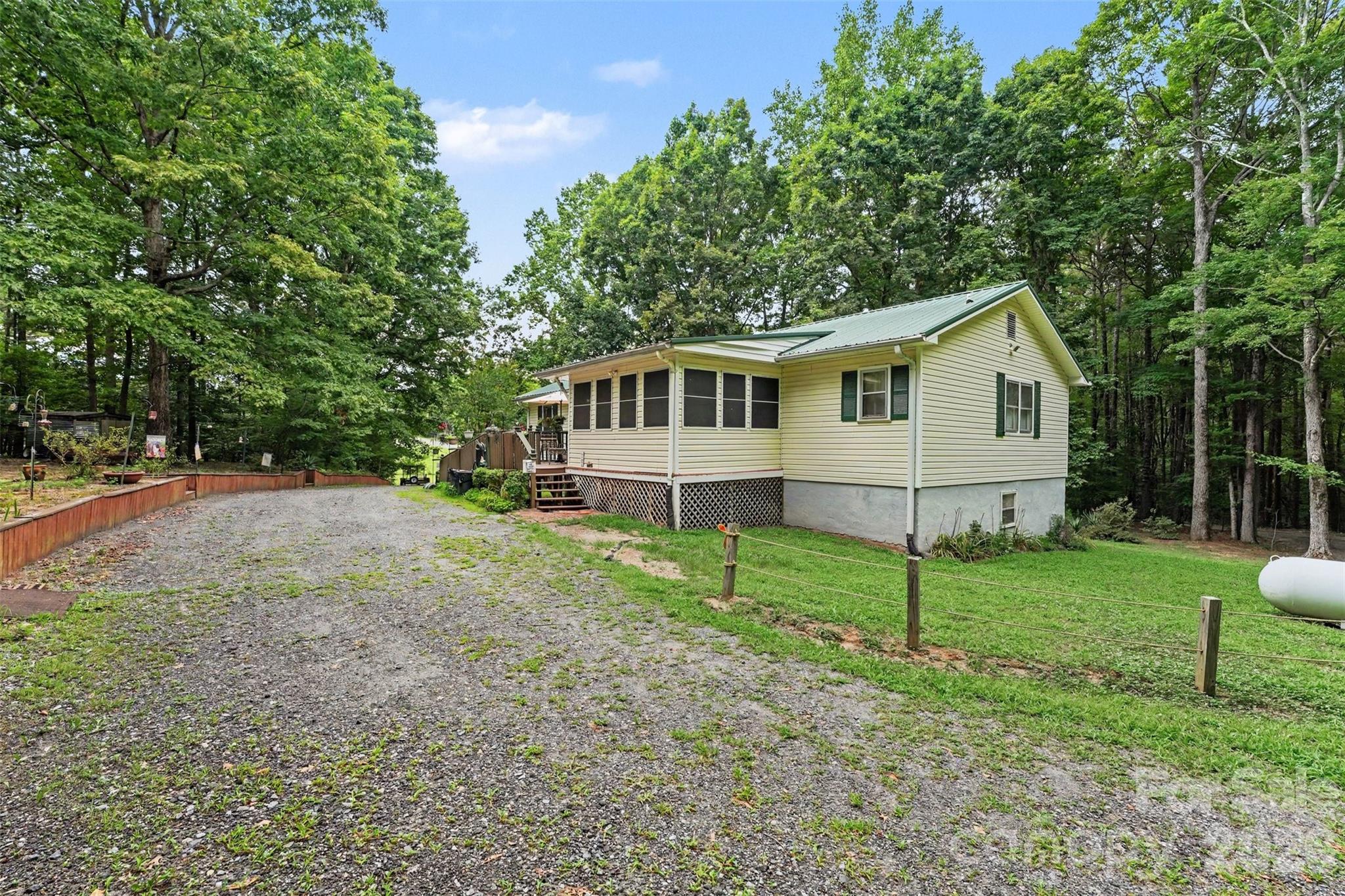Single Family Residence at 5203 Winton Street, Kannapolis, photo 4 of 32