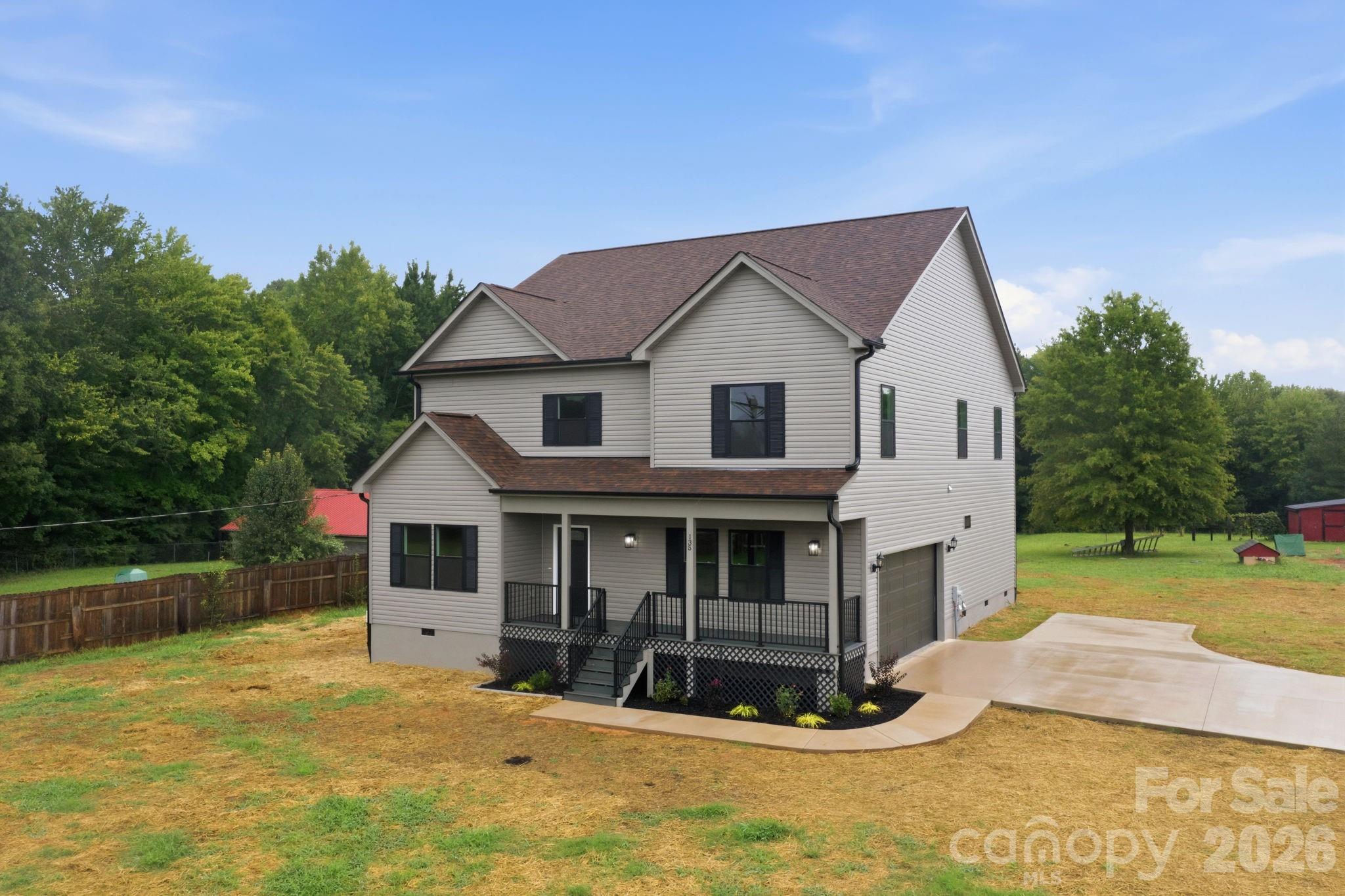 Single Family Residence at 135 Elmwood Road, Statesville, photo 3 of 42
