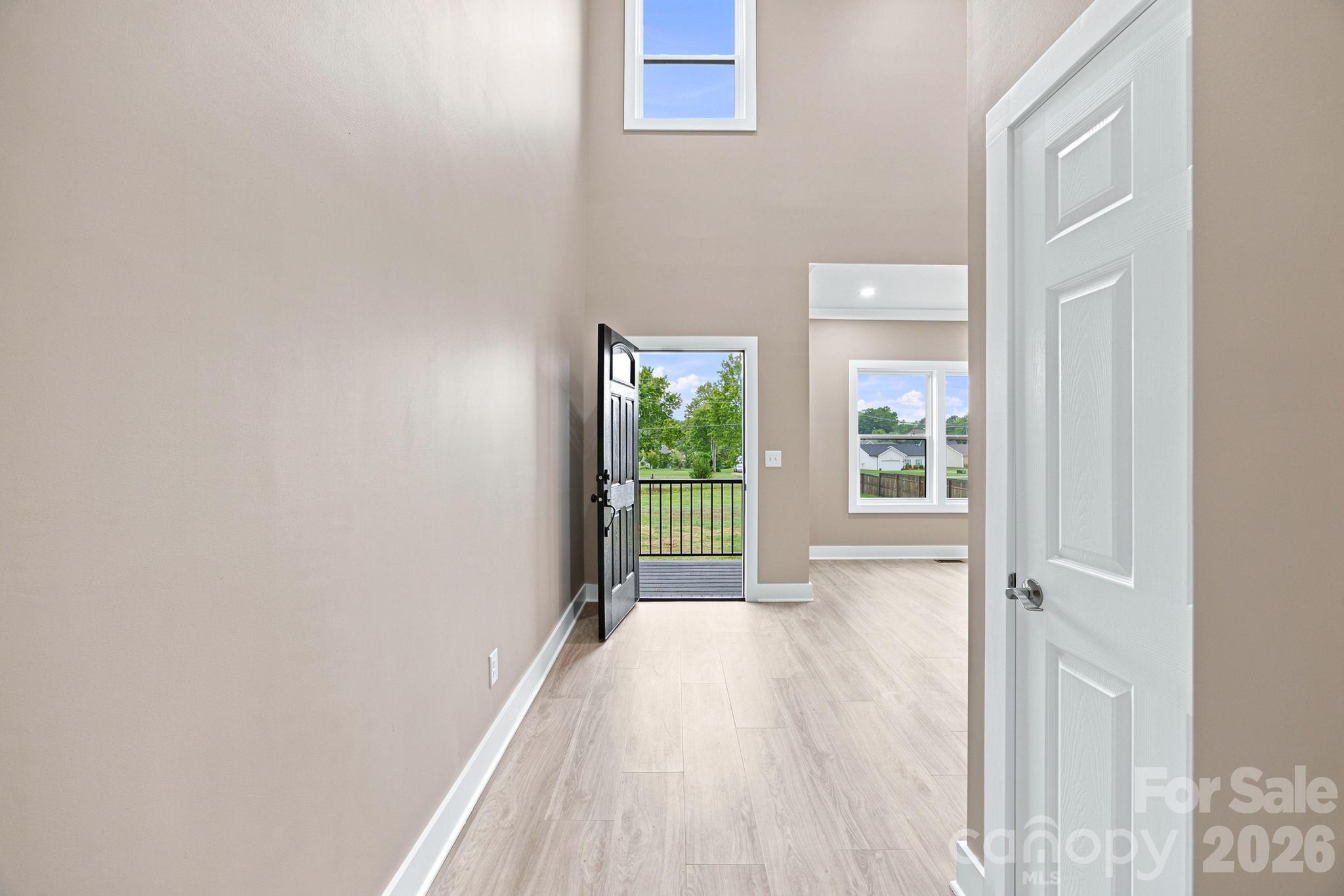 Single Family Residence at 135 Elmwood Road, Statesville, photo 6 of 42