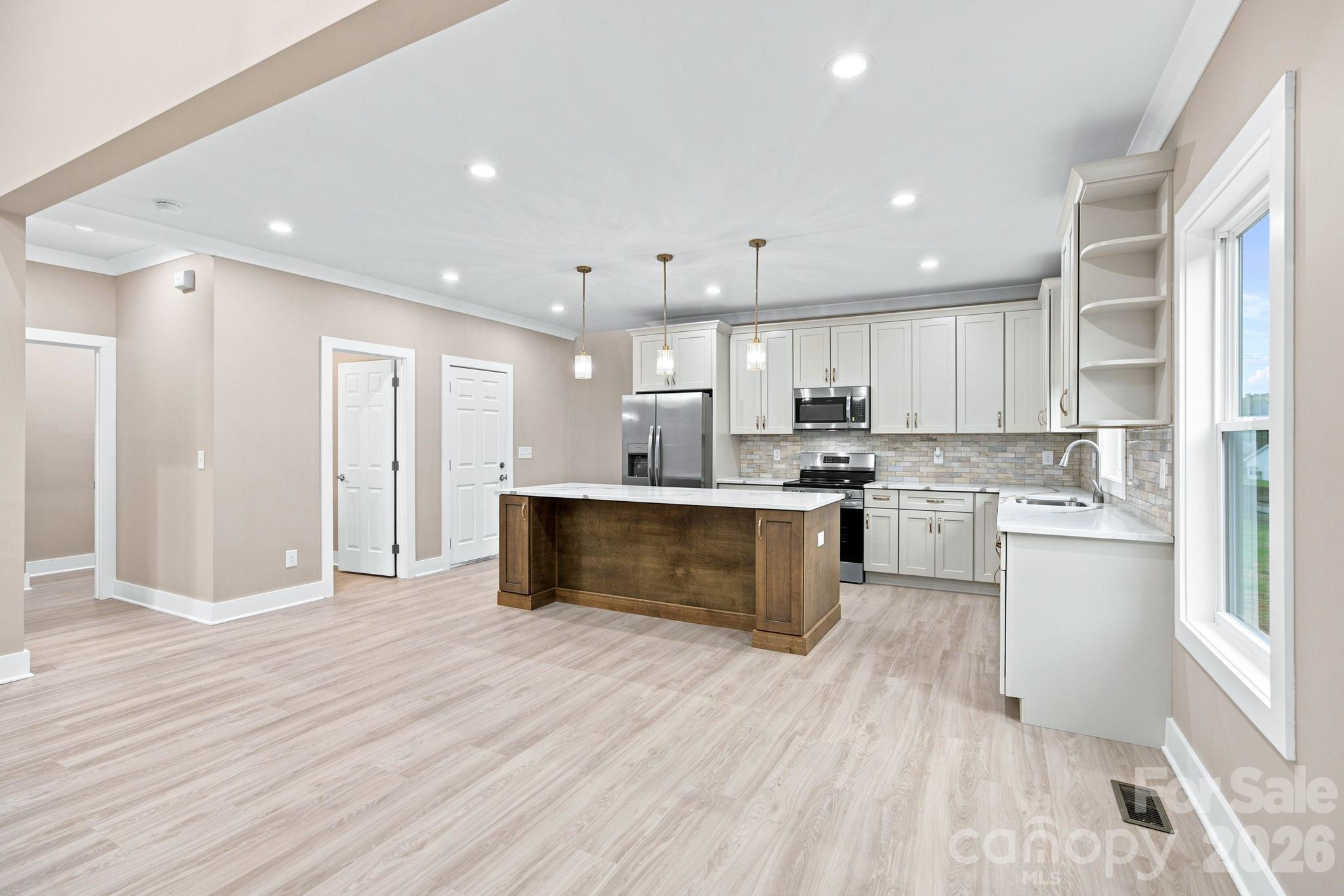 Single Family Residence at 135 Elmwood Road, Statesville, photo 13 of 42