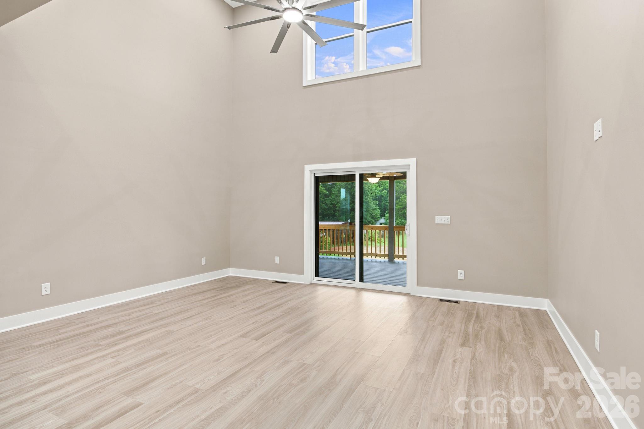 Single Family Residence at 135 Elmwood Road, Statesville, photo 16 of 42