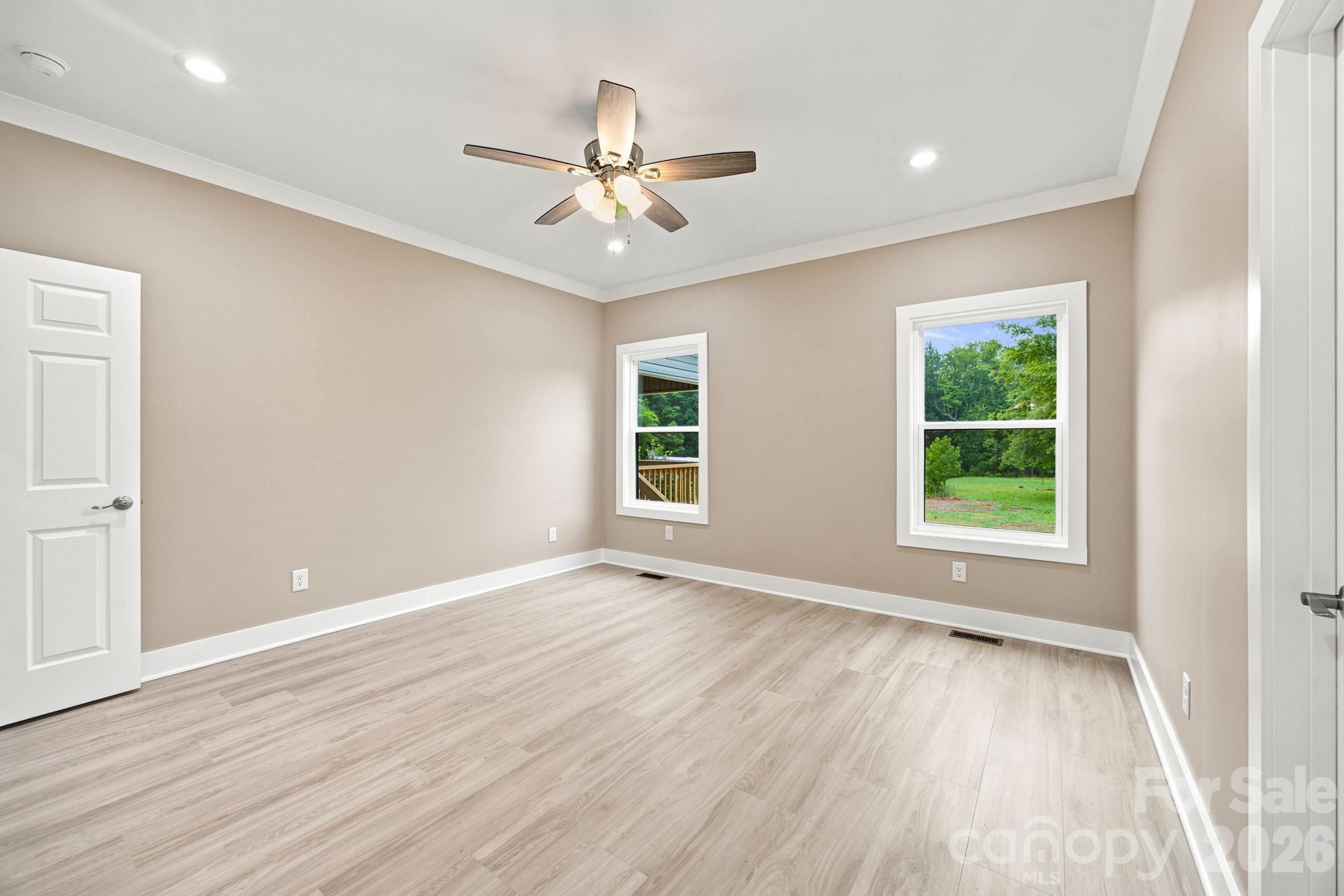 Single Family Residence at 135 Elmwood Road, Statesville, photo 19 of 42