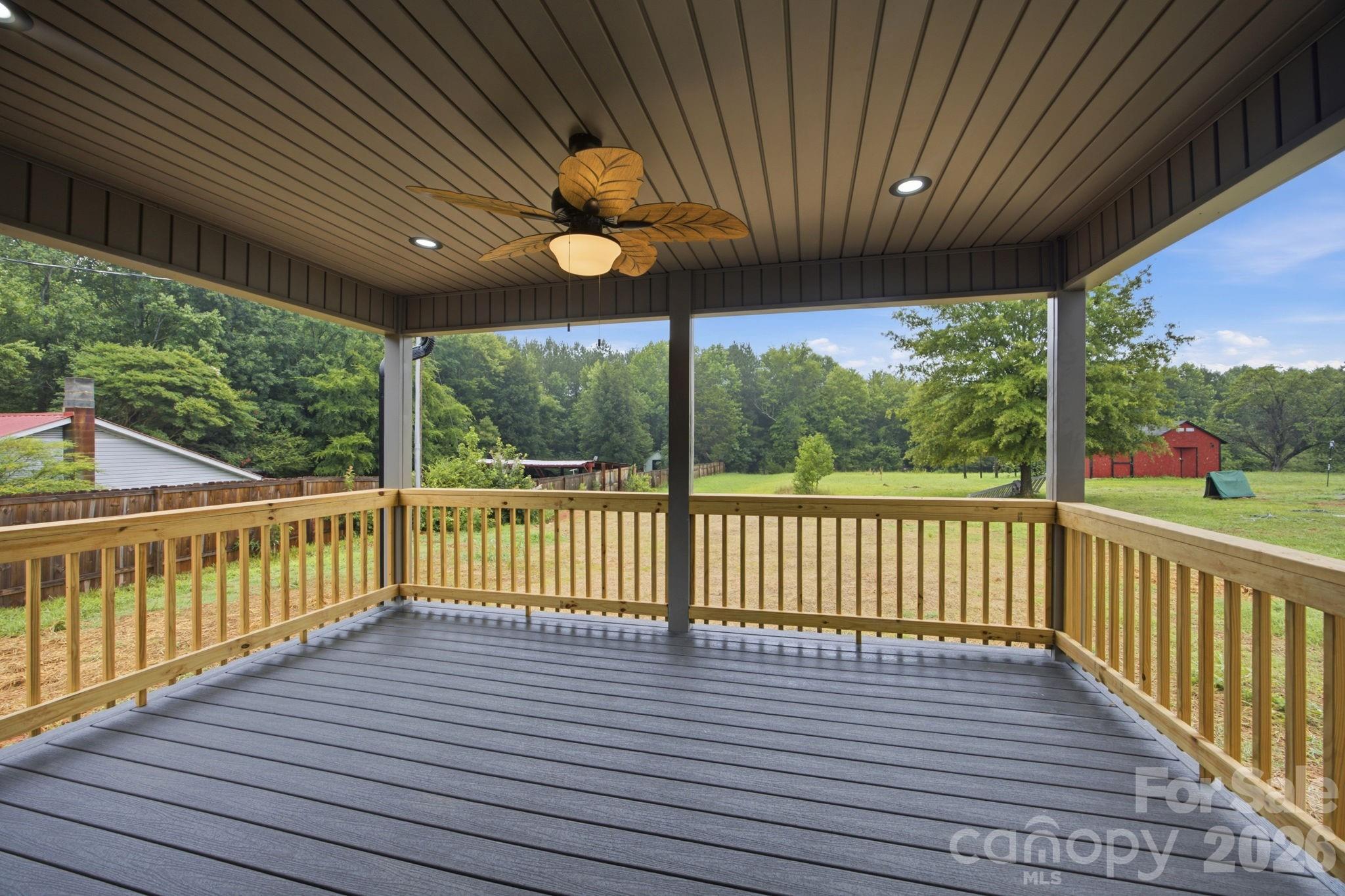 Single Family Residence at 135 Elmwood Road, Statesville, photo 34 of 42