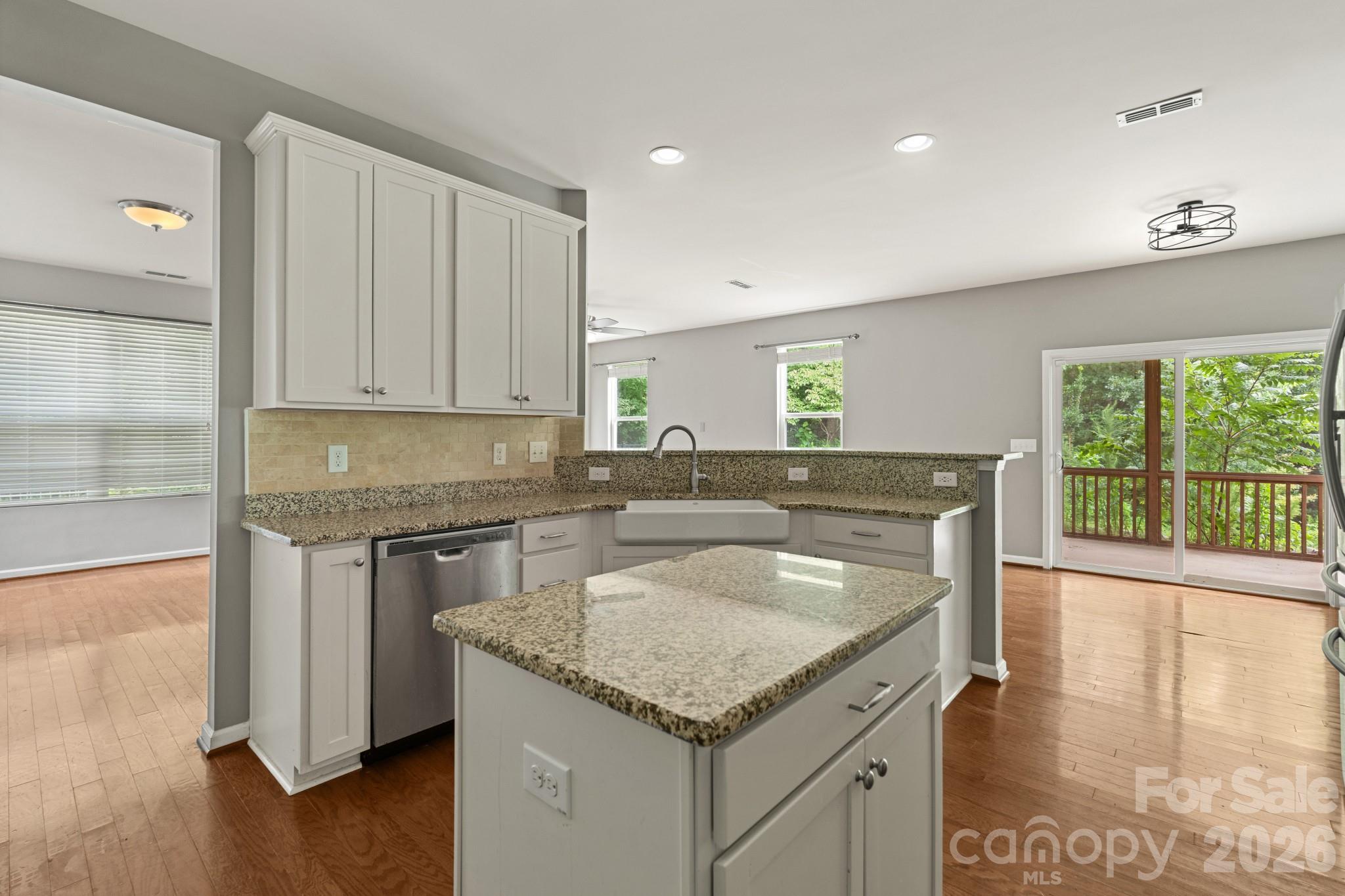 Single Family Residence at 3964 White Kestrel Drive, Raleigh, photo 13 of 35