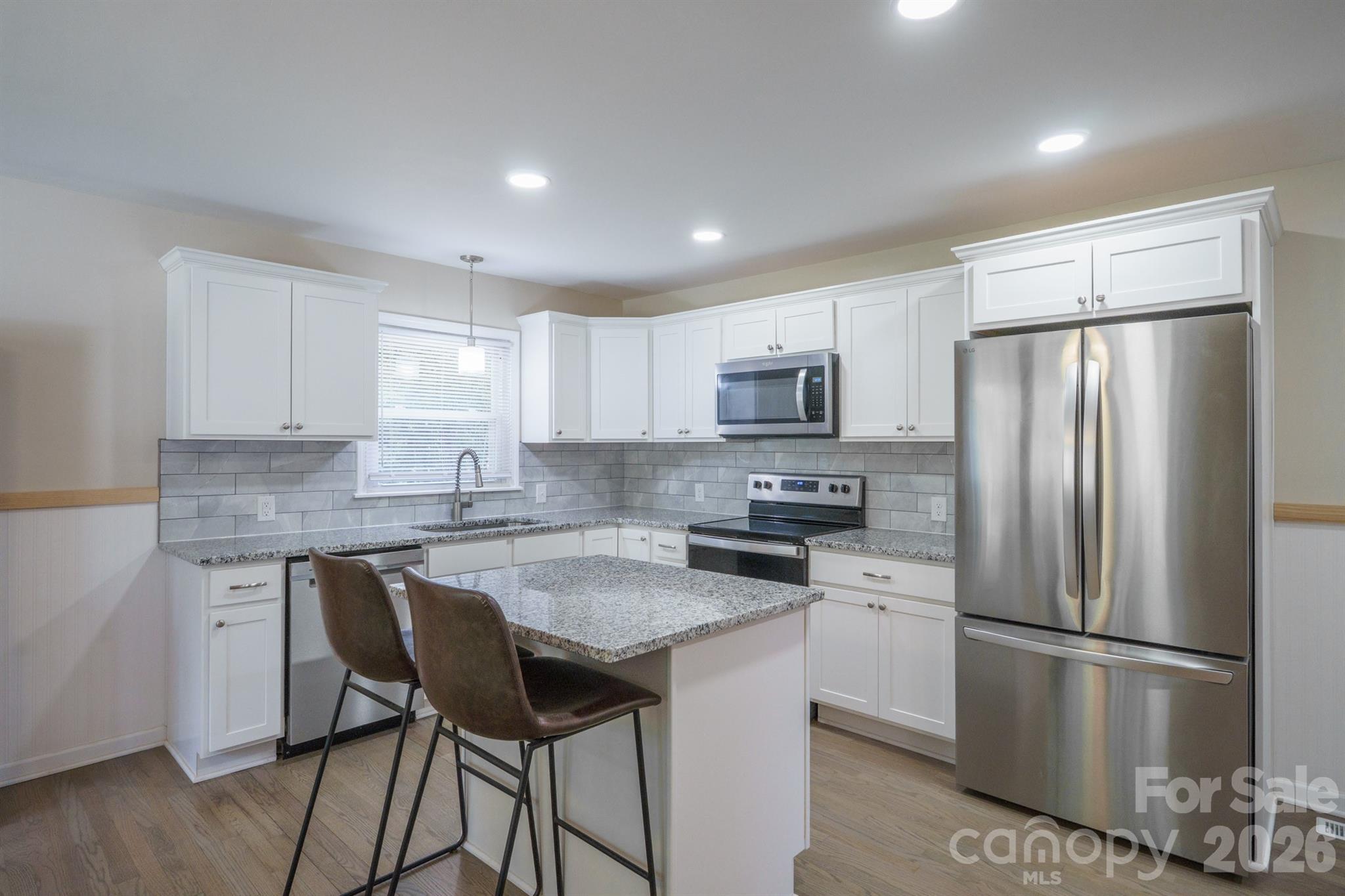 Single Family Residence at 200 Point Circle, Belmont, photo 5 of 27