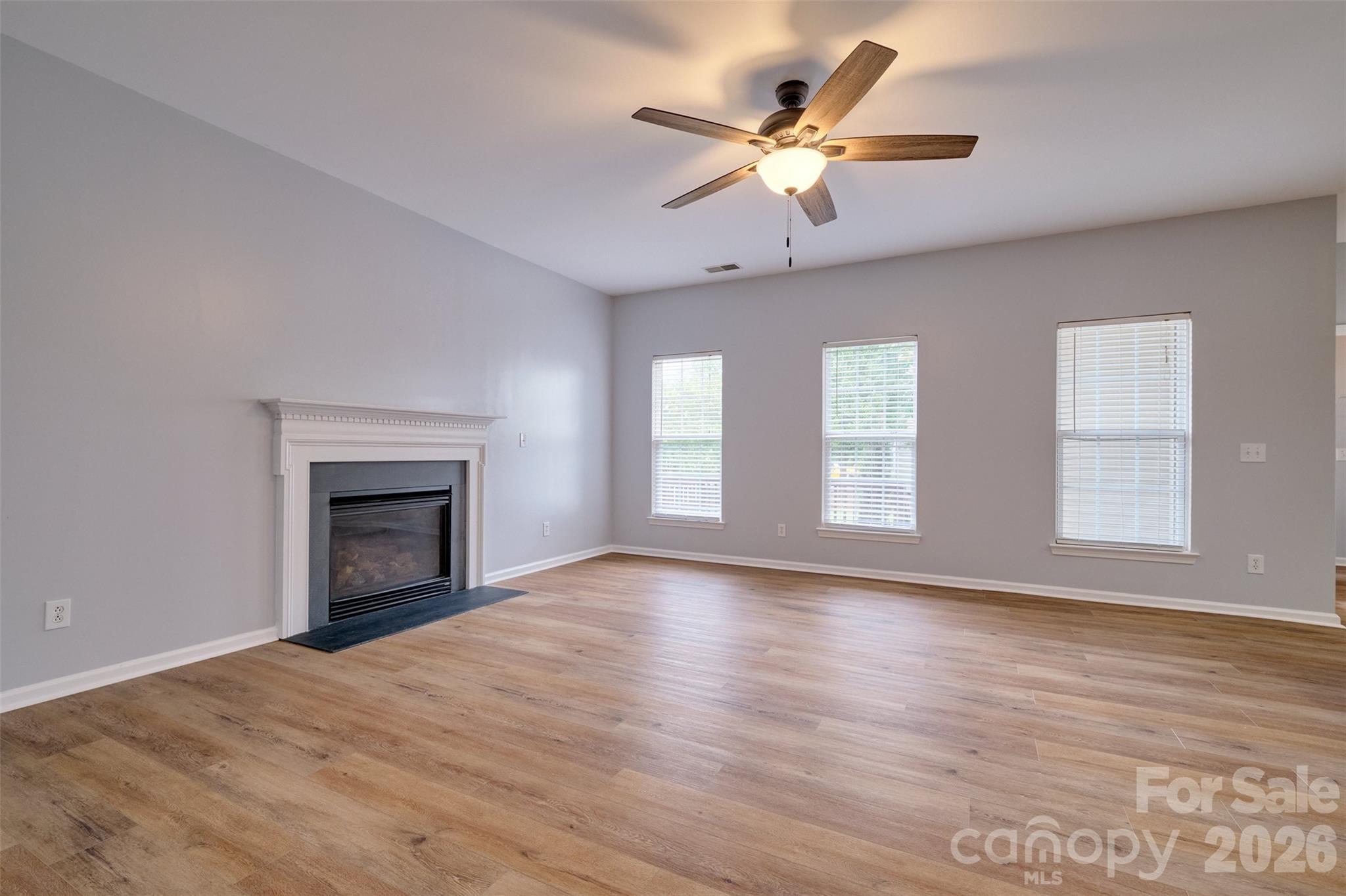 Cozy fireplace on chilly evenings - 4960 Summerside Drive, Lake Wylie