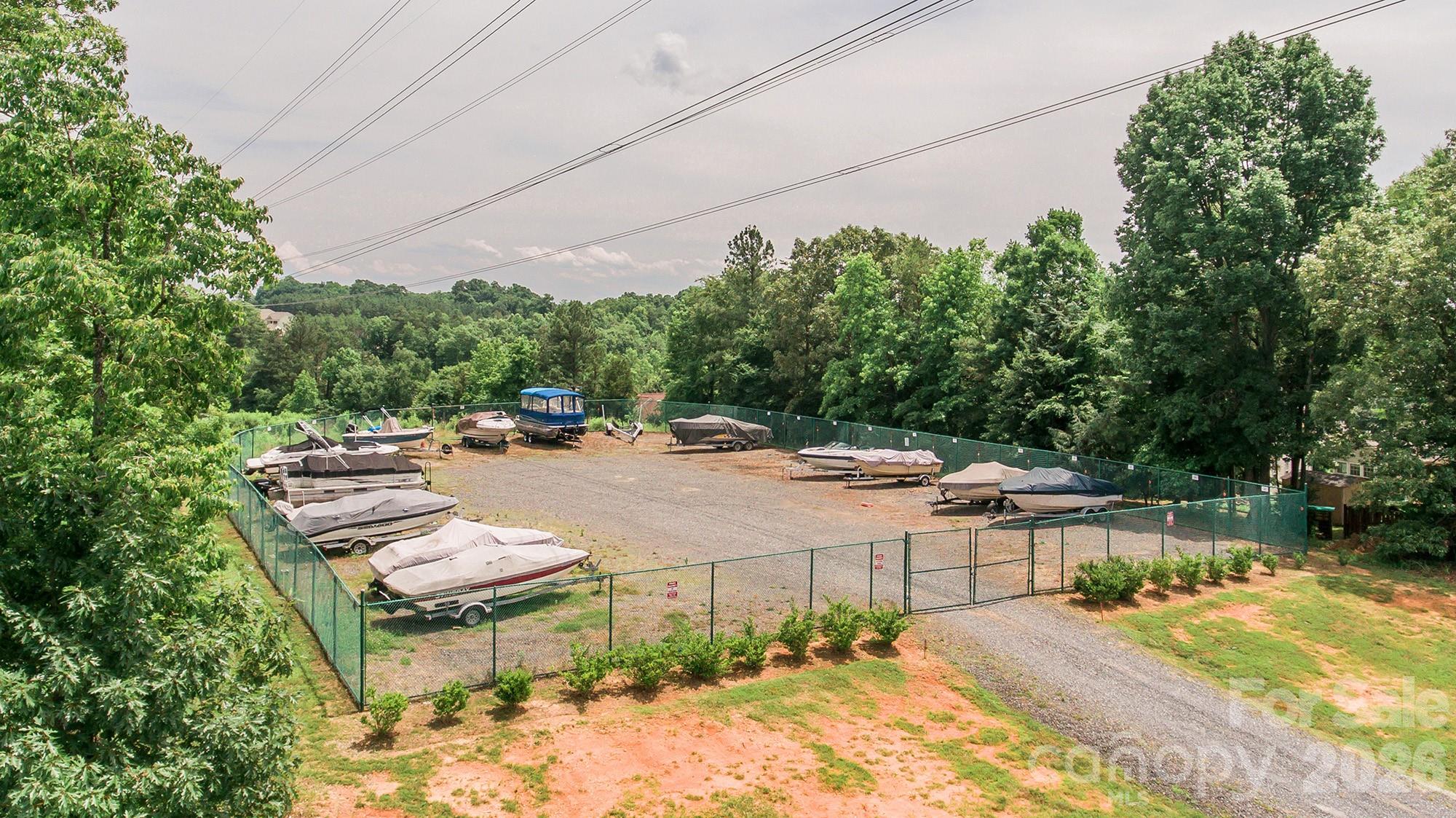 Community parking upon availability - 4960 Summerside Drive, Lake Wylie