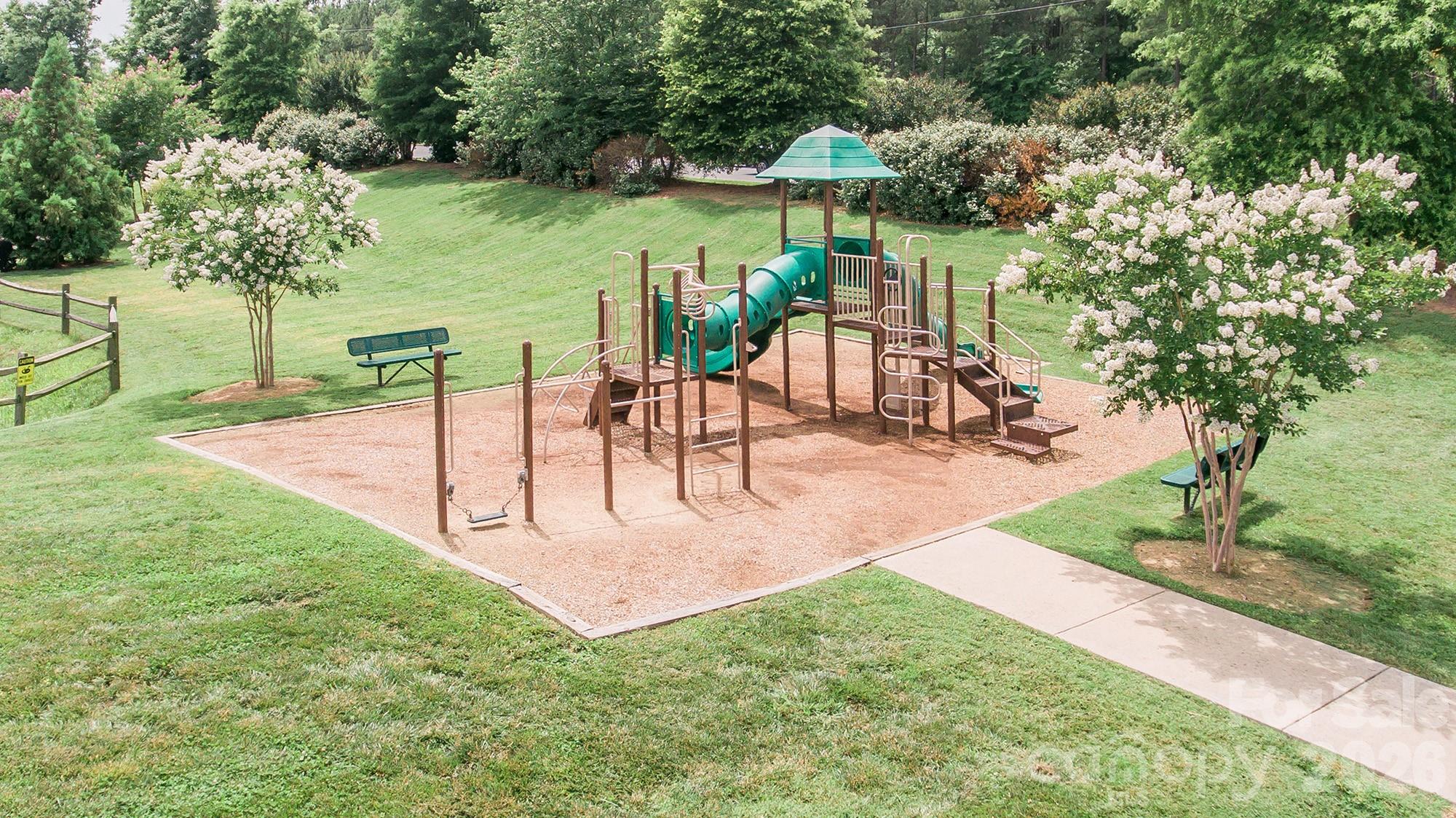 Community playground - 4960 Summerside Drive, Lake Wylie