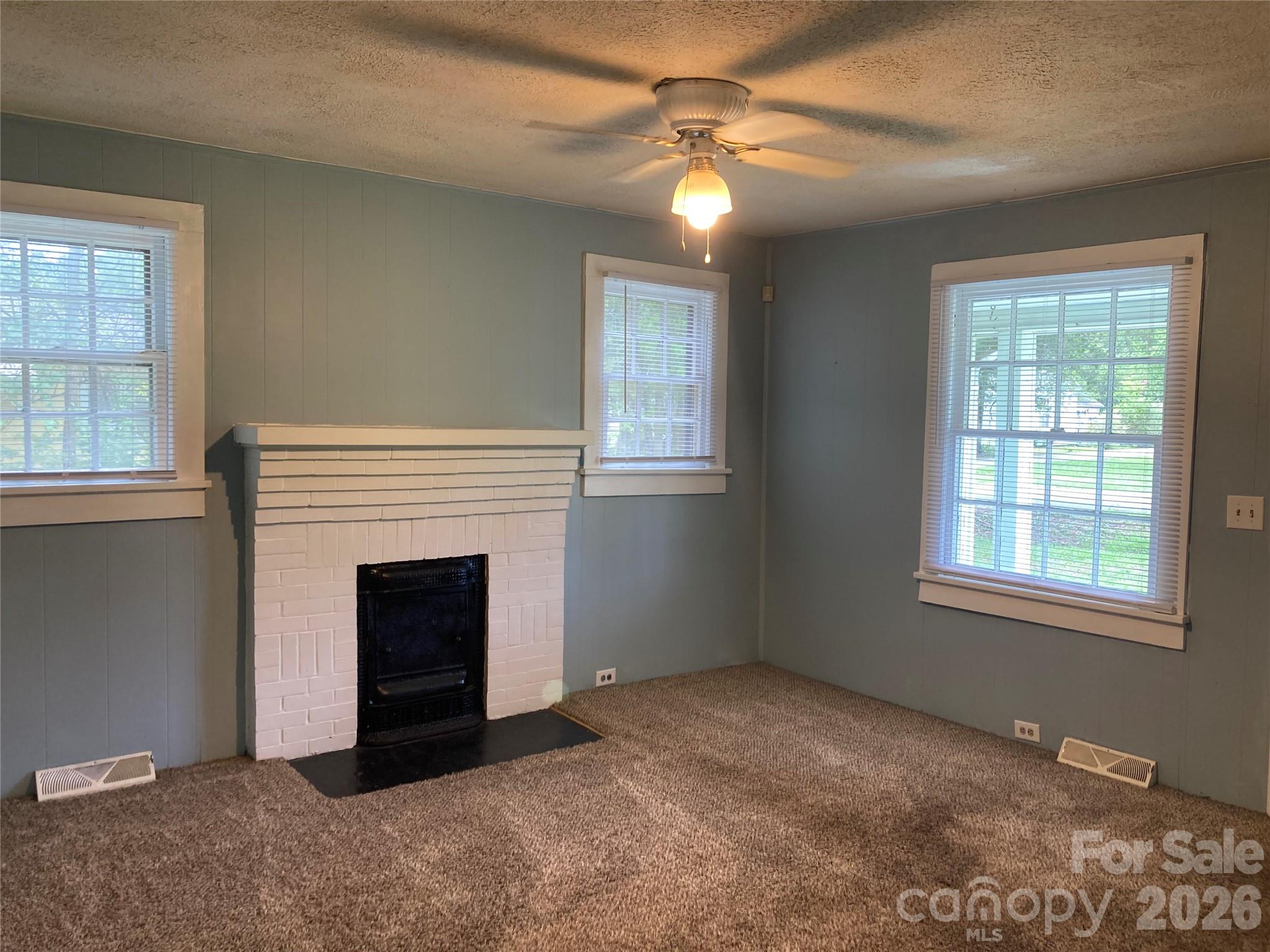 Single Family Residence at 2407 Florida Avenue, Kannapolis, photo 6 of 15