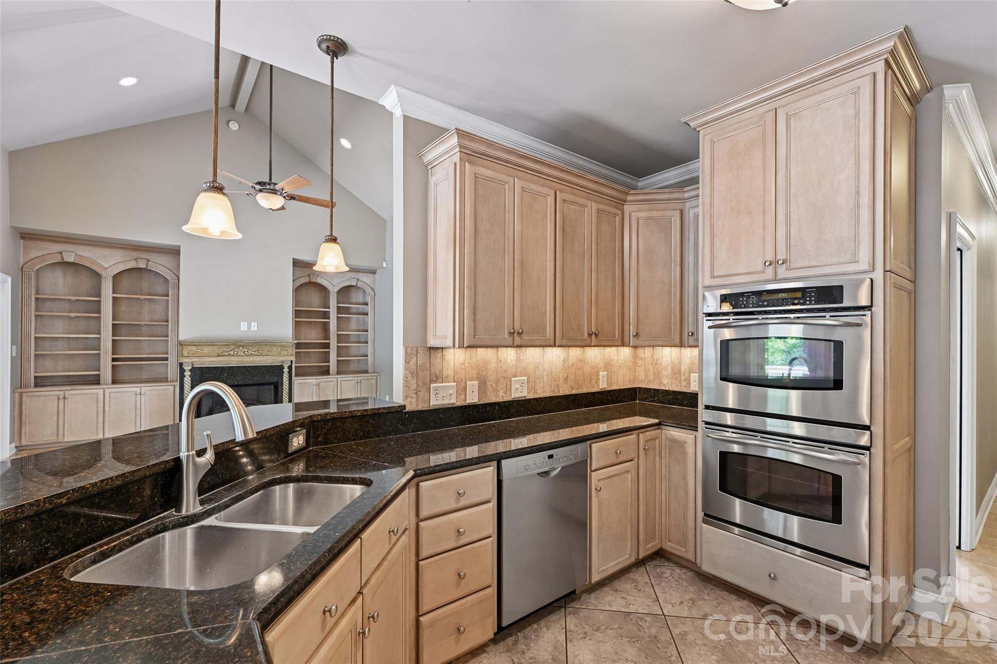 Single Family Residence at 304 Catawba Crest Lane, Clover, photo 7 of 48