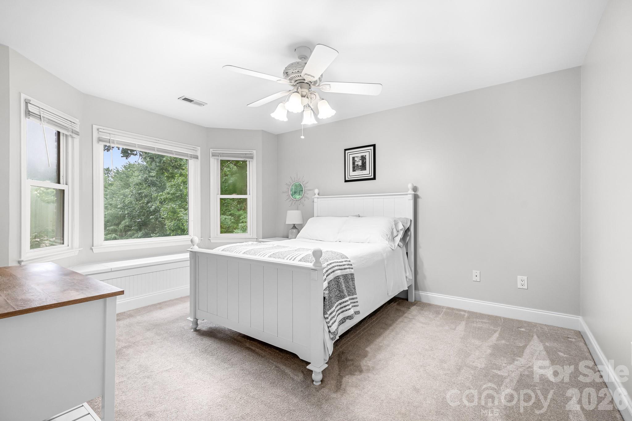Bedroom 2 - Built in window seat with storage - 7048 Mariners Court, Tega Cay