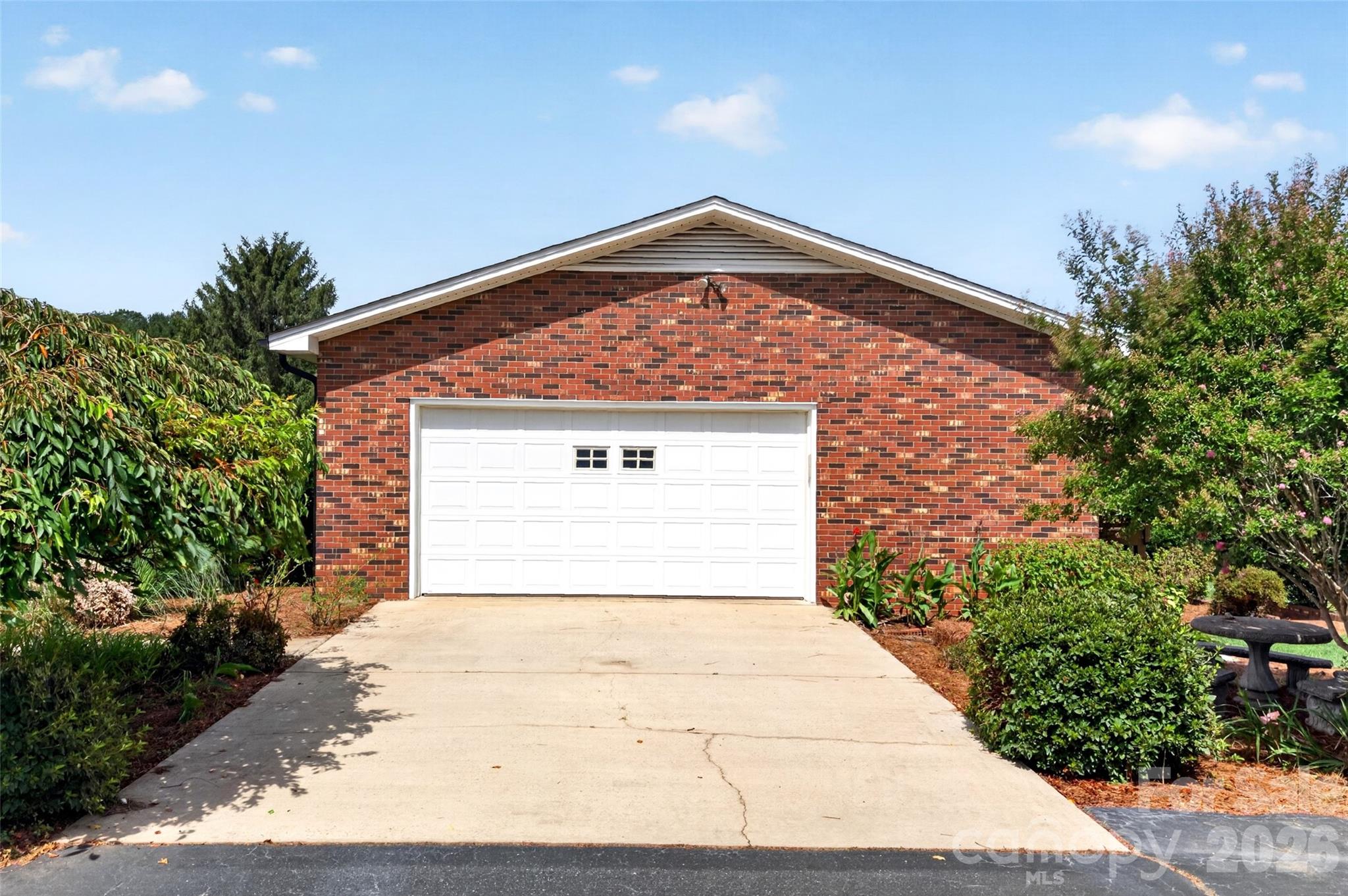 Single Family Residence at 3040 E Maiden Road, Maiden, photo 8 of 36